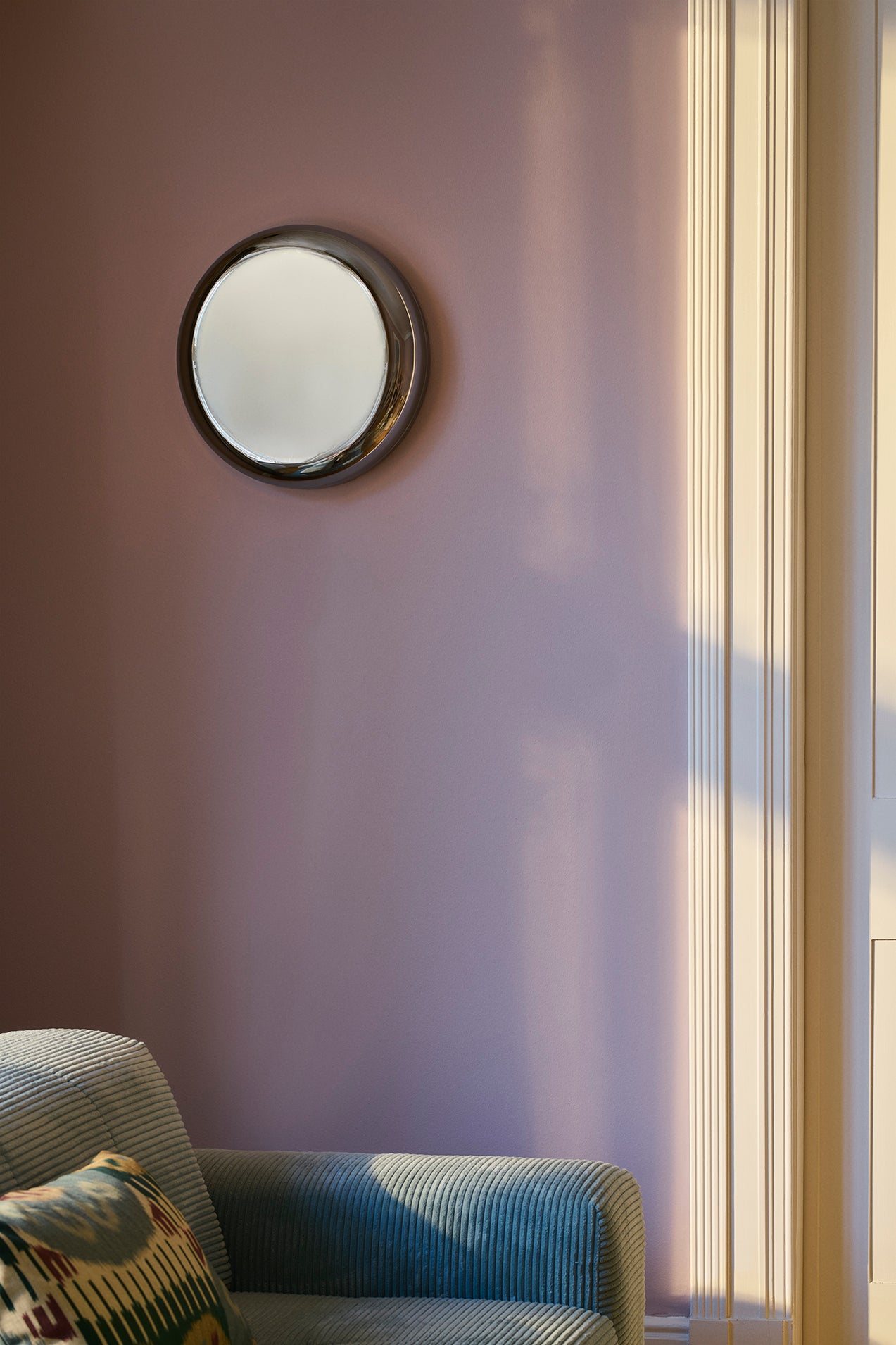 ENDLESS wall lamp coated glass