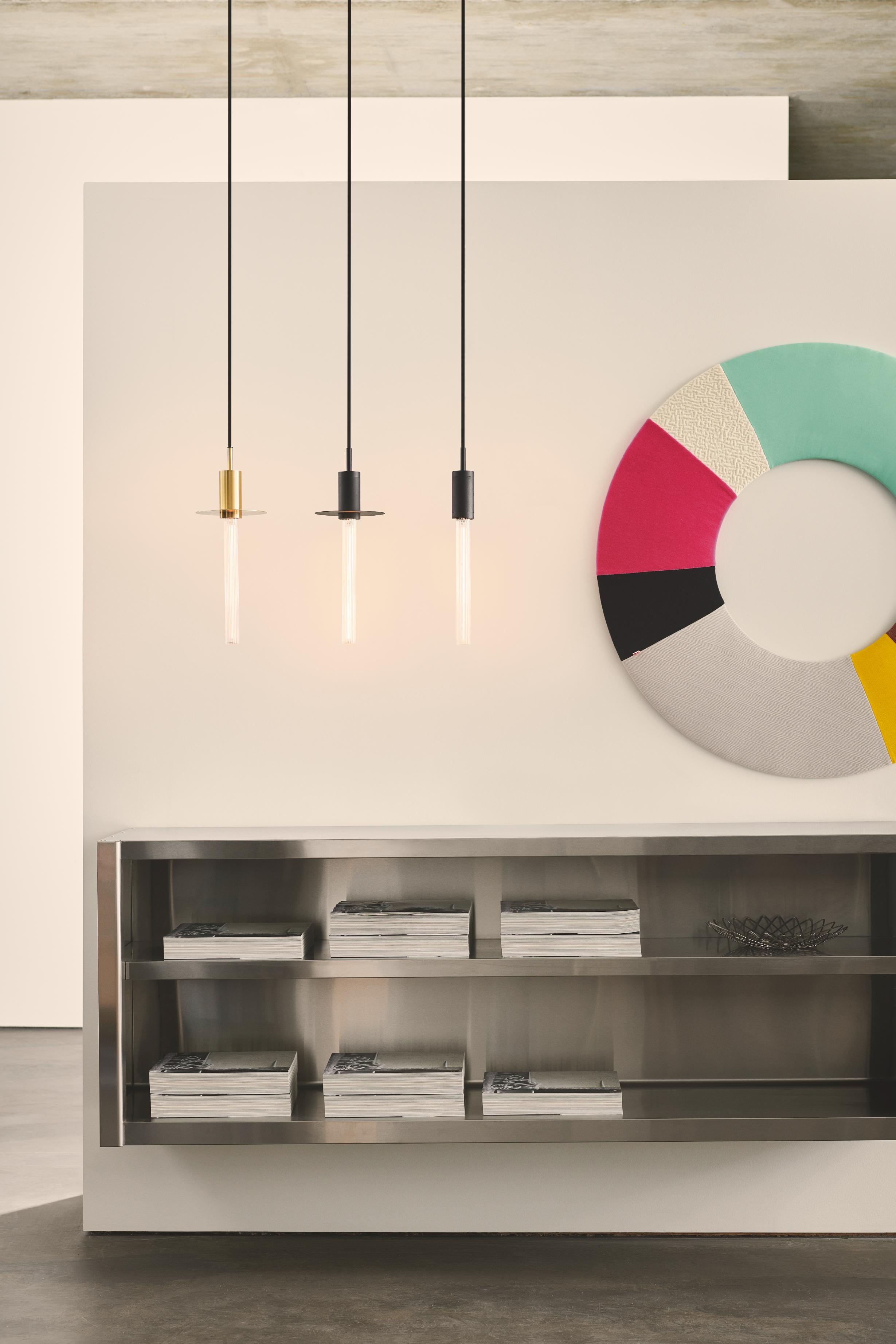 Plissee-Röhrenlampe mit Rillen