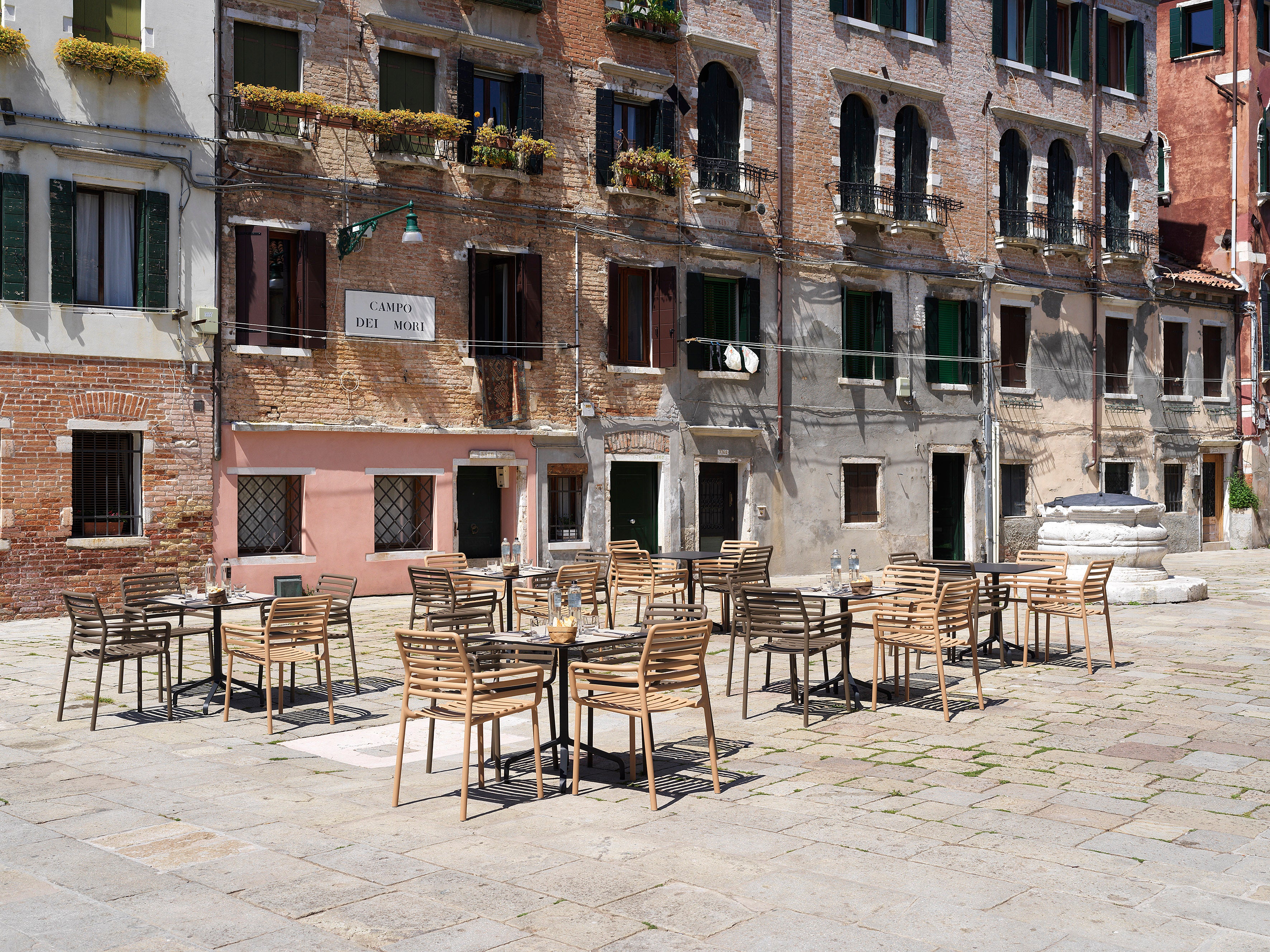 Outdoor chair with armrests DOGA cappuccino