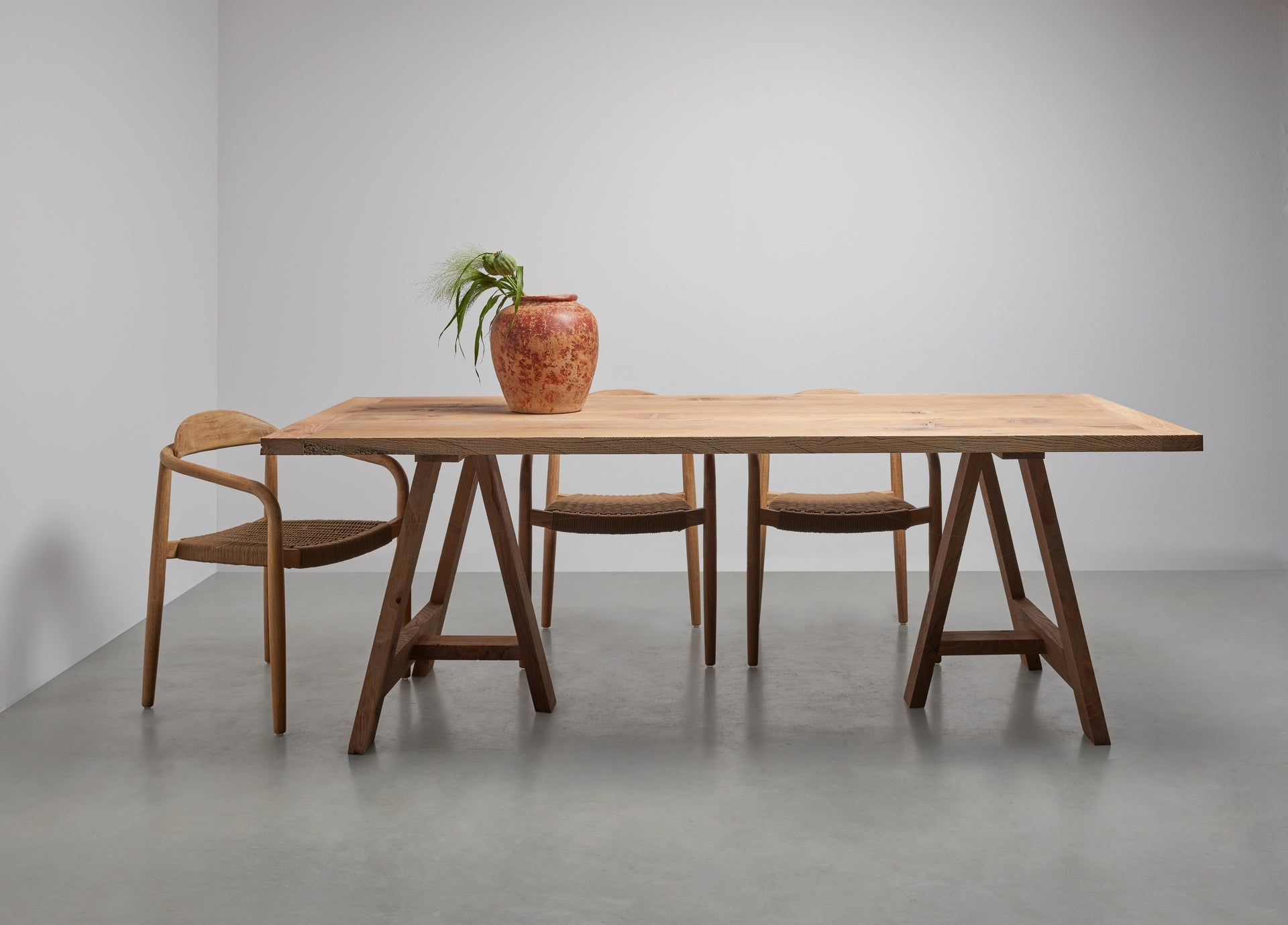 LOUIS Table Oak Wood