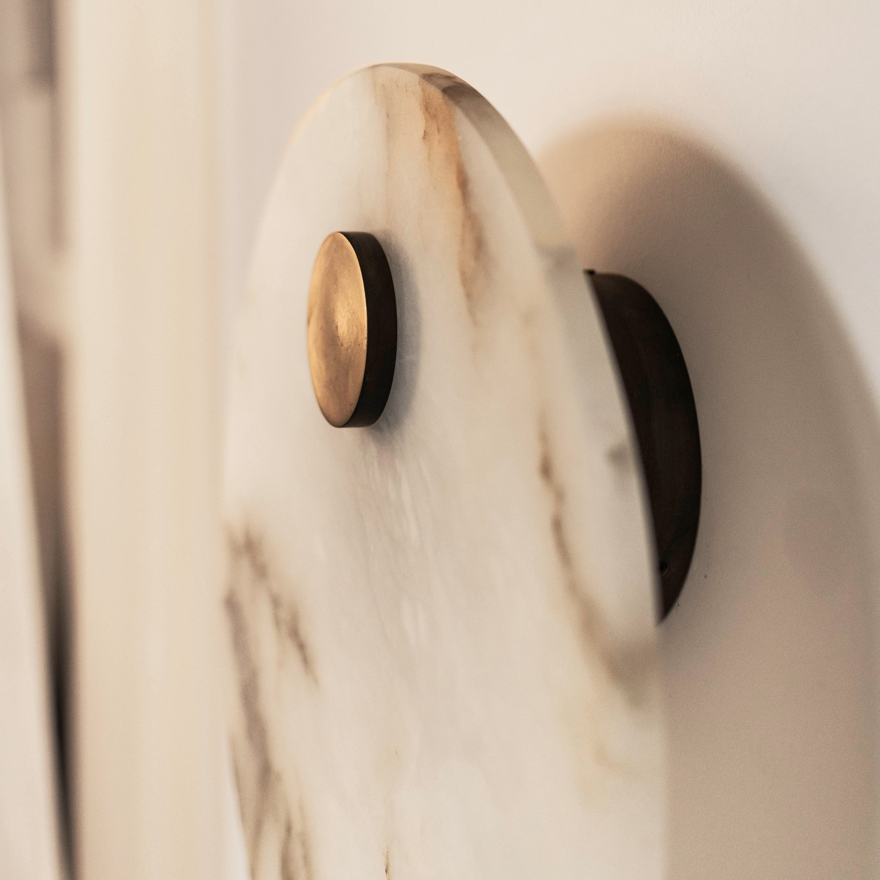 Wandleuchte alabaster EOS Messing [Julia]