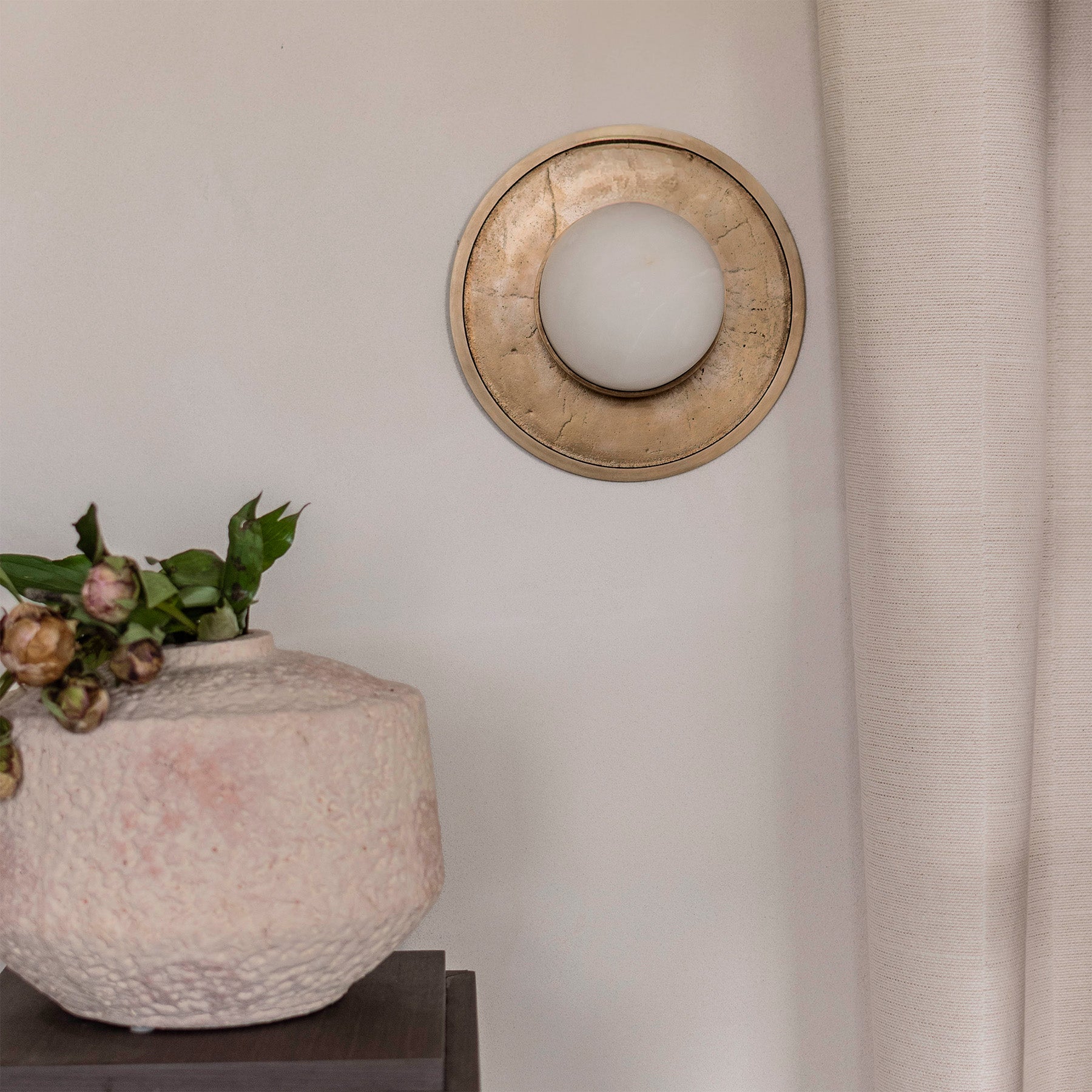 Alabaster Ceiling Light FULL MOON Brushed Brass