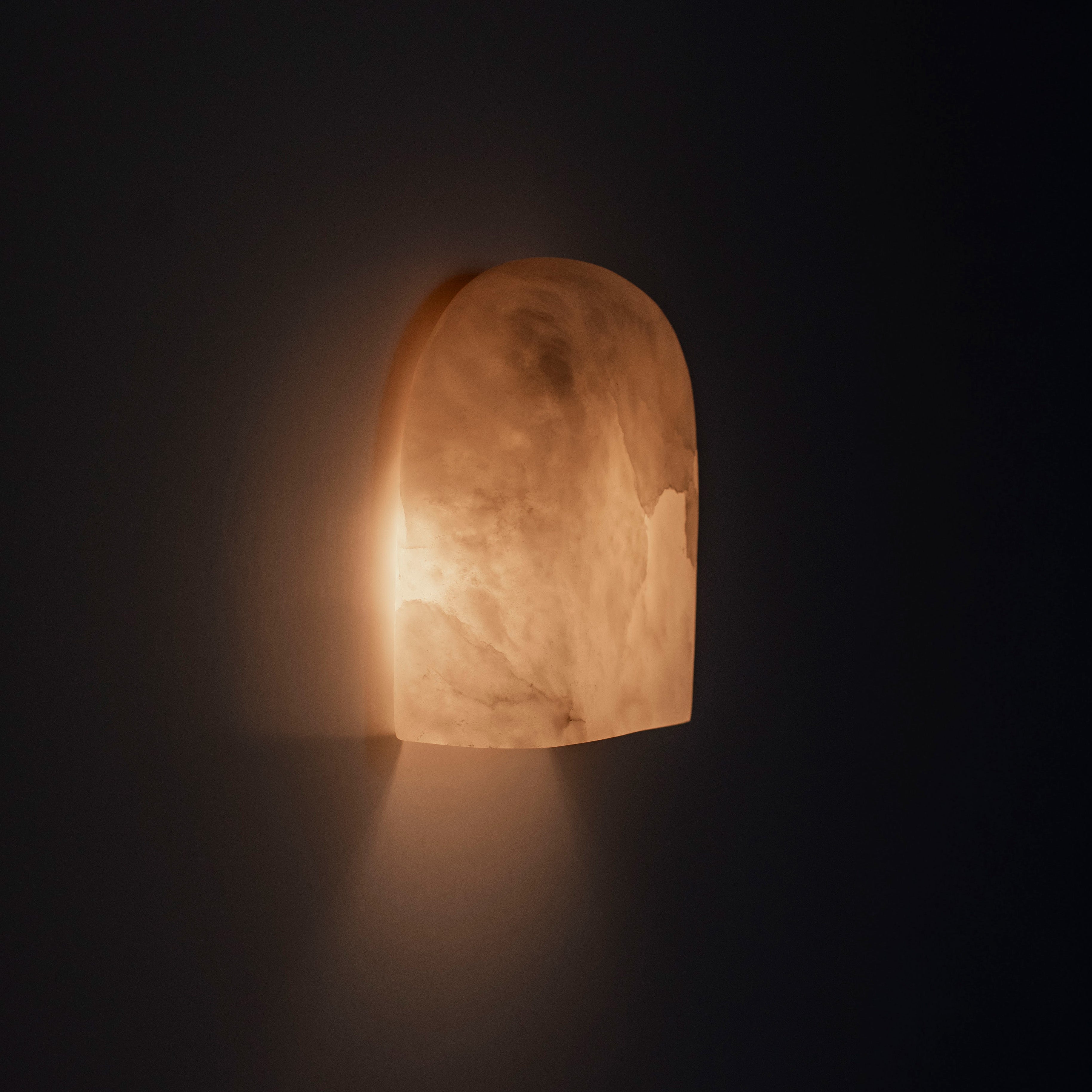 Wandleuchte TAYGETA aus Alabaster mit mattem Finish