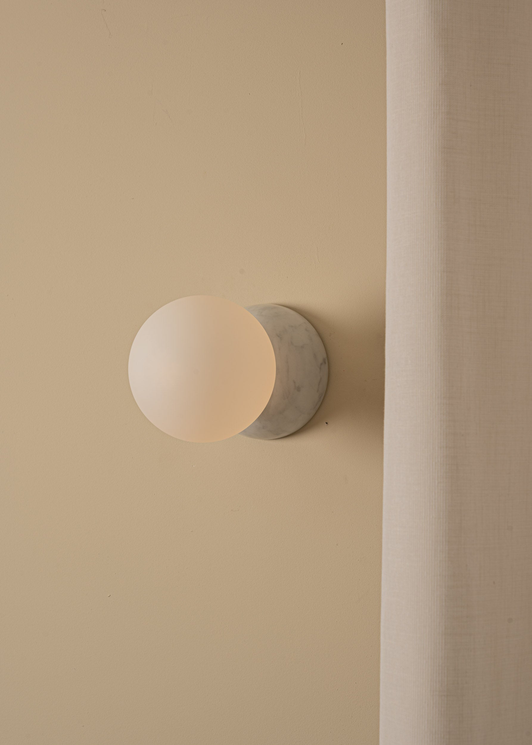 Wall lamp EKLIPSO white marble