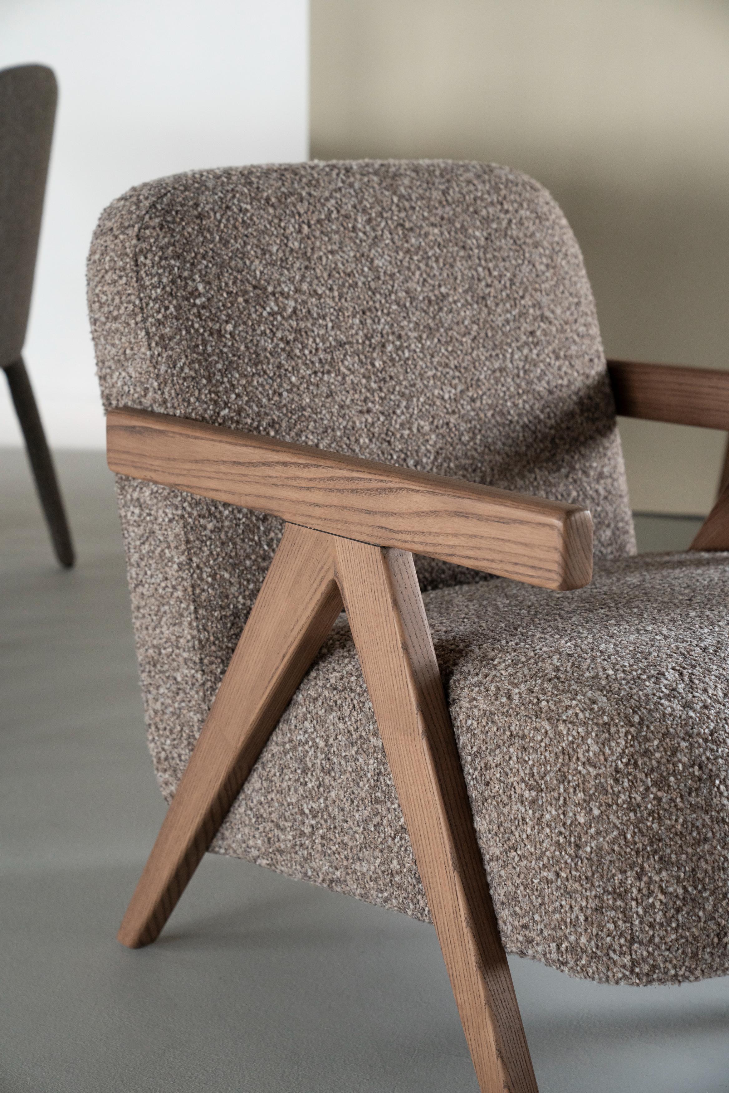 FRANCIS Armchair in Dark Beige with Wooden Base