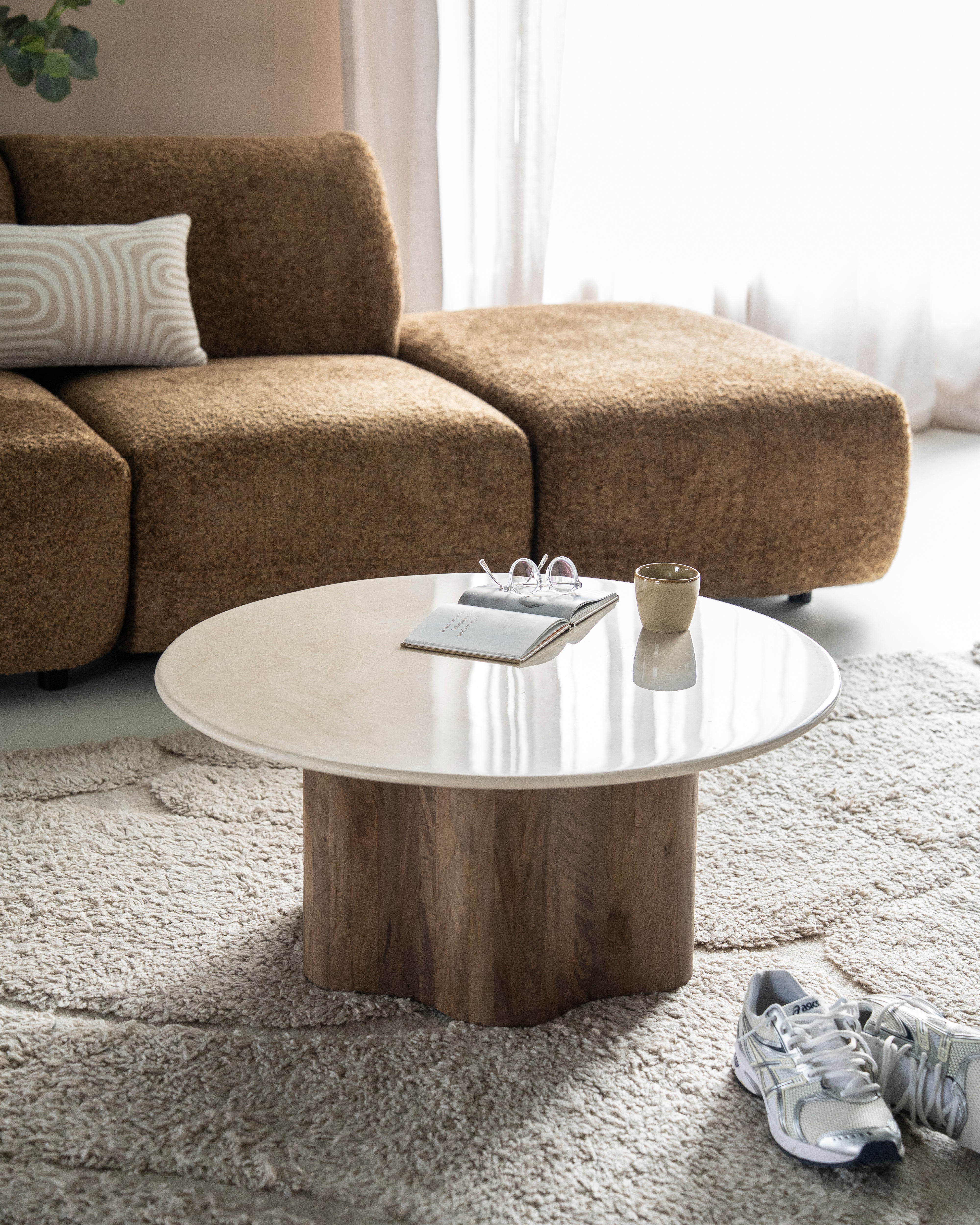 Kaffeetisch BODHI aus Mangoholz