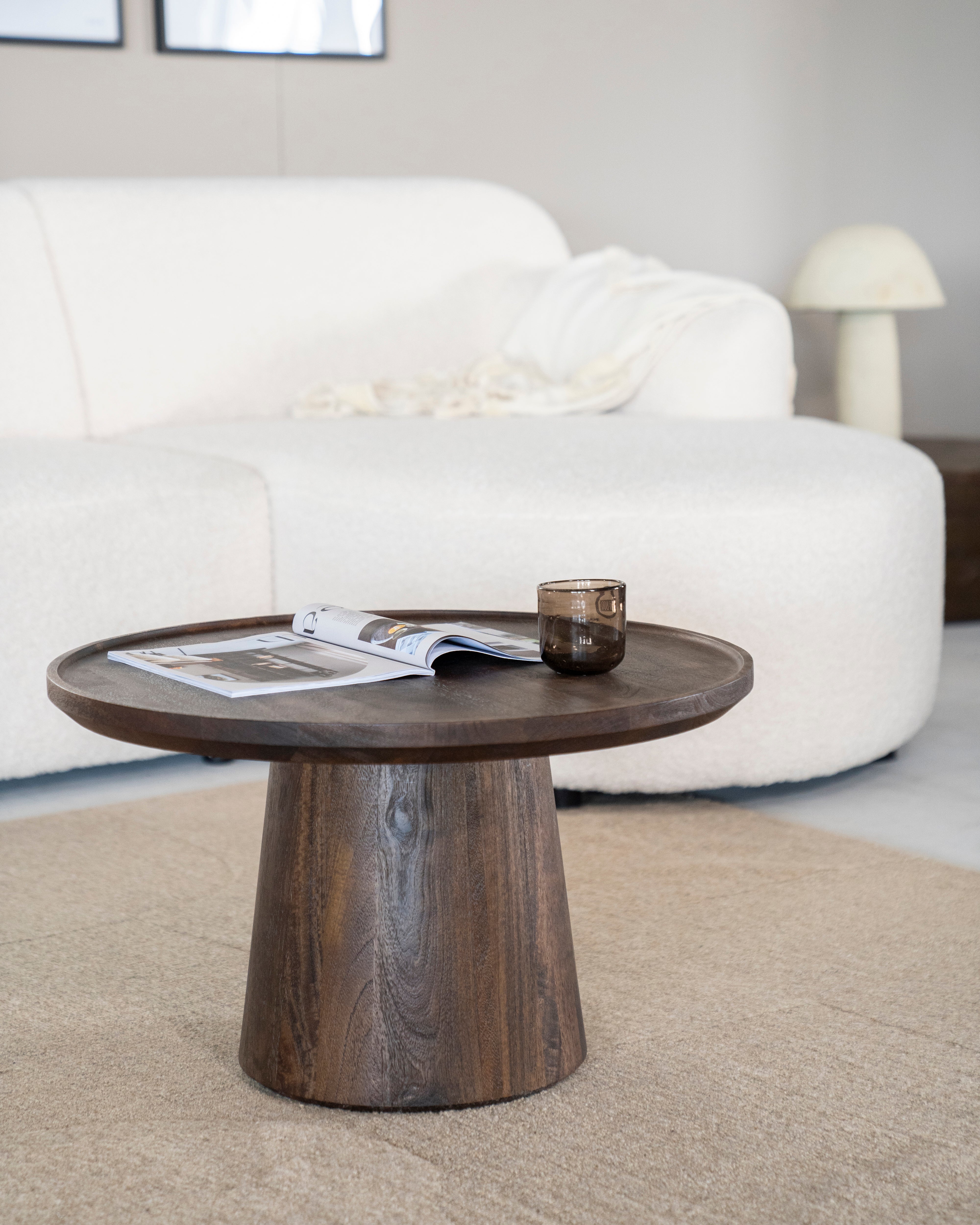 Couchtisch RON aus Mangoholz