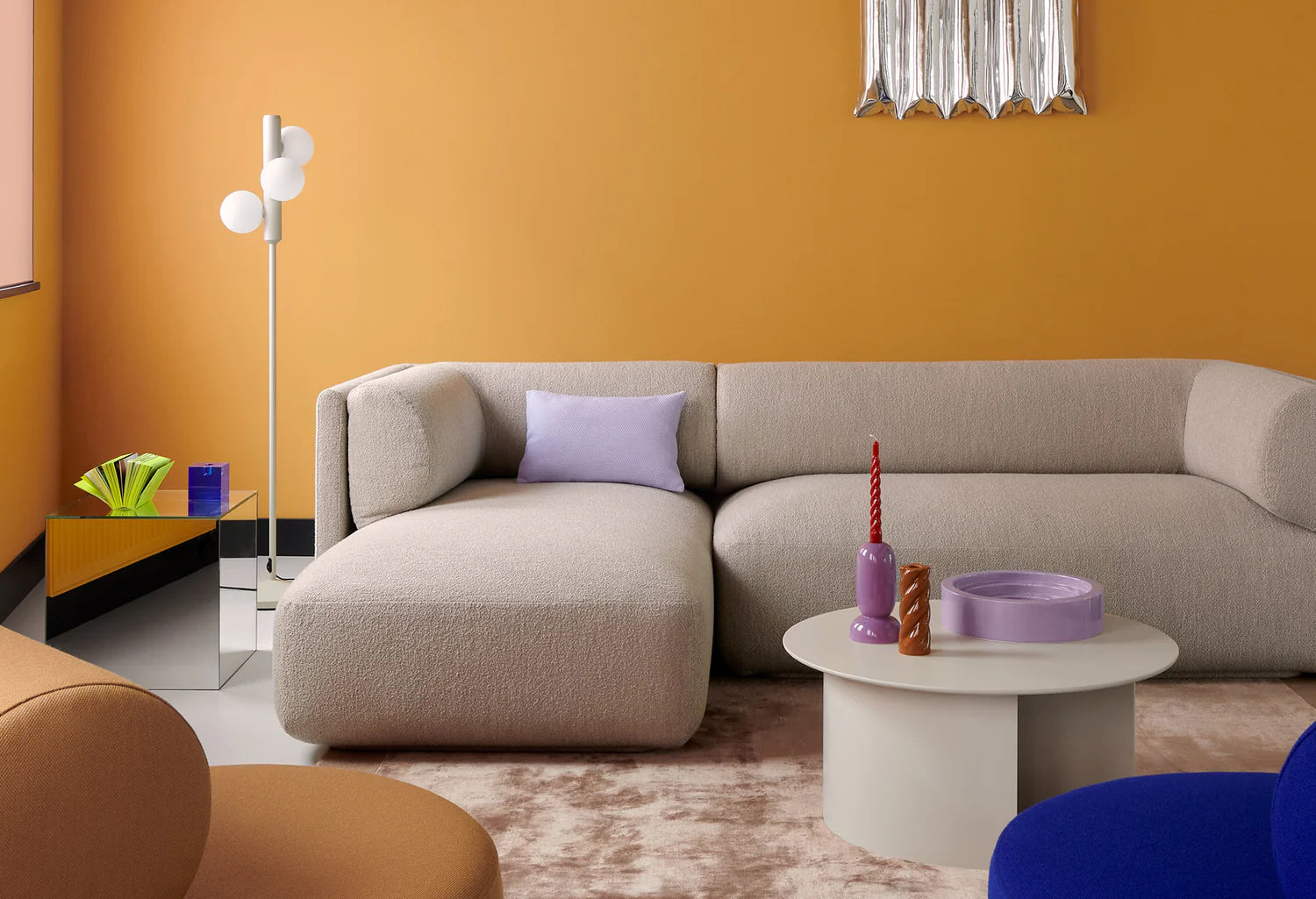 KAKTEE Black Floor Lamp