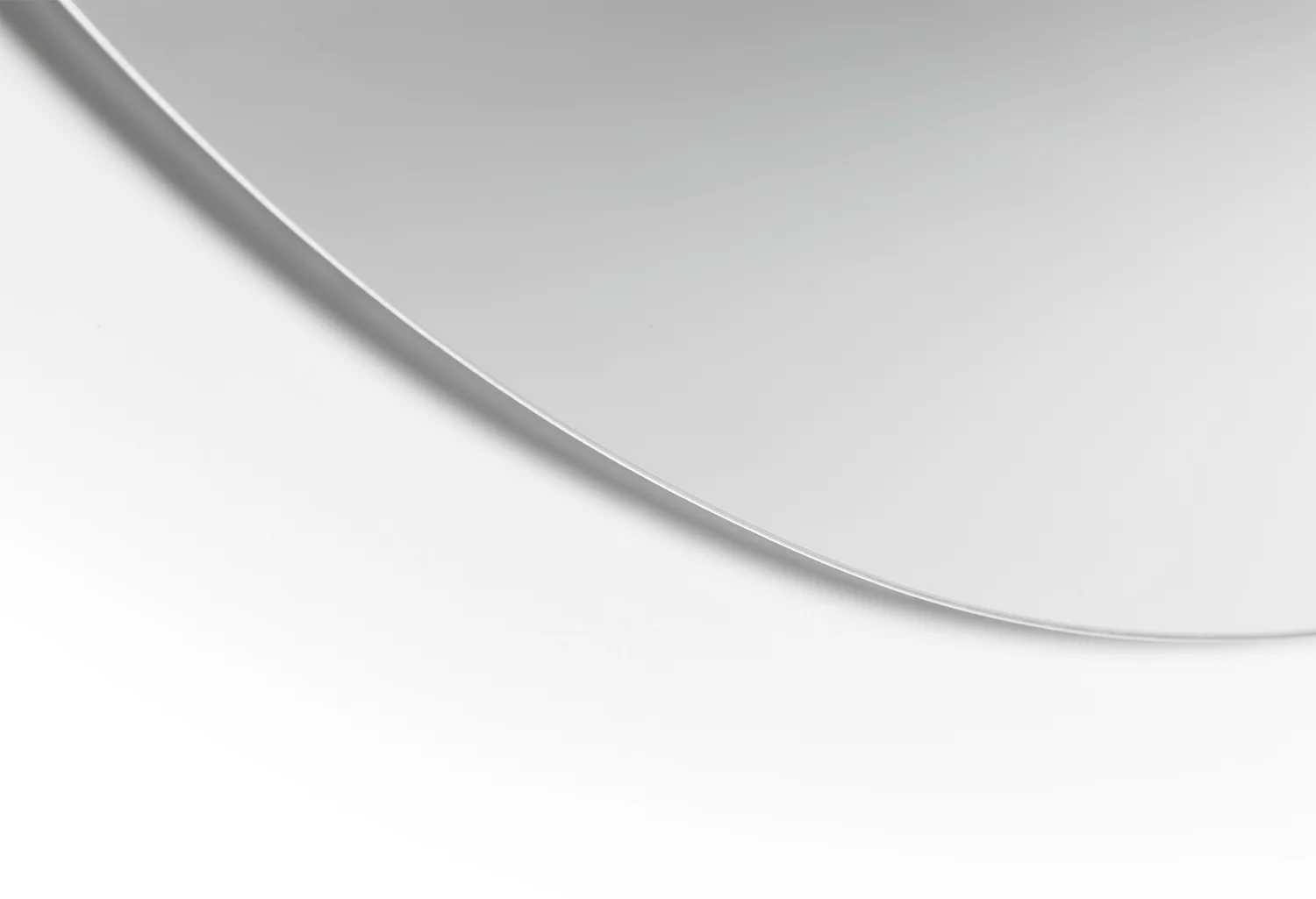 Wandspiegel NEO mit metallischem Rahmen