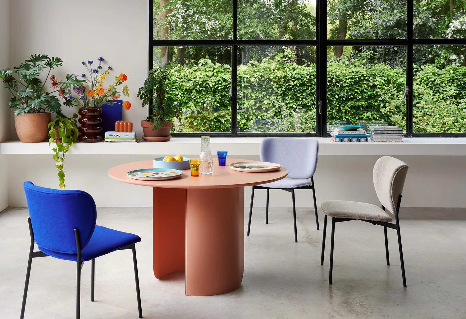 Runder Tisch PLATEAU sandfarben