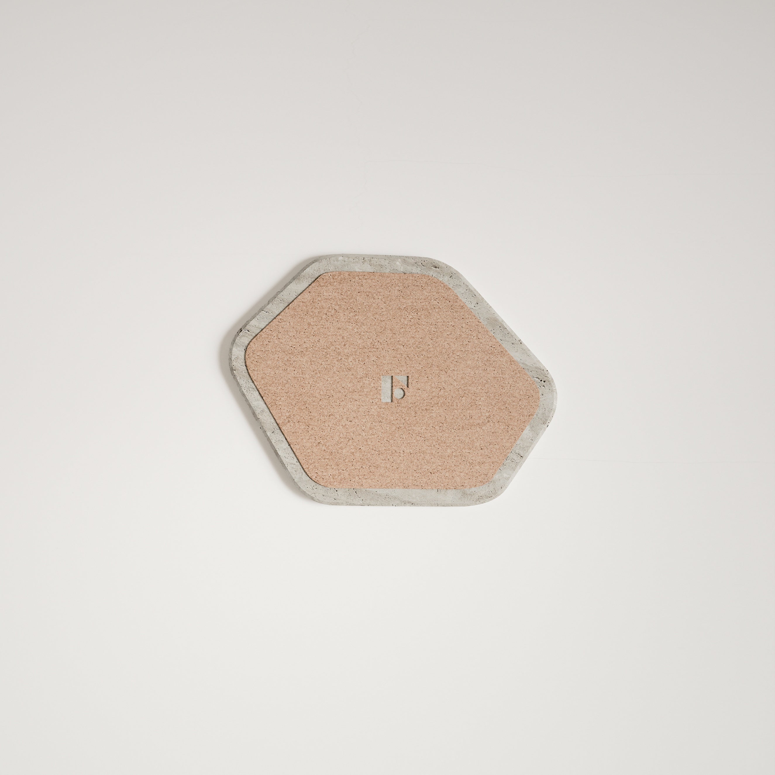 Verge 01 travertine