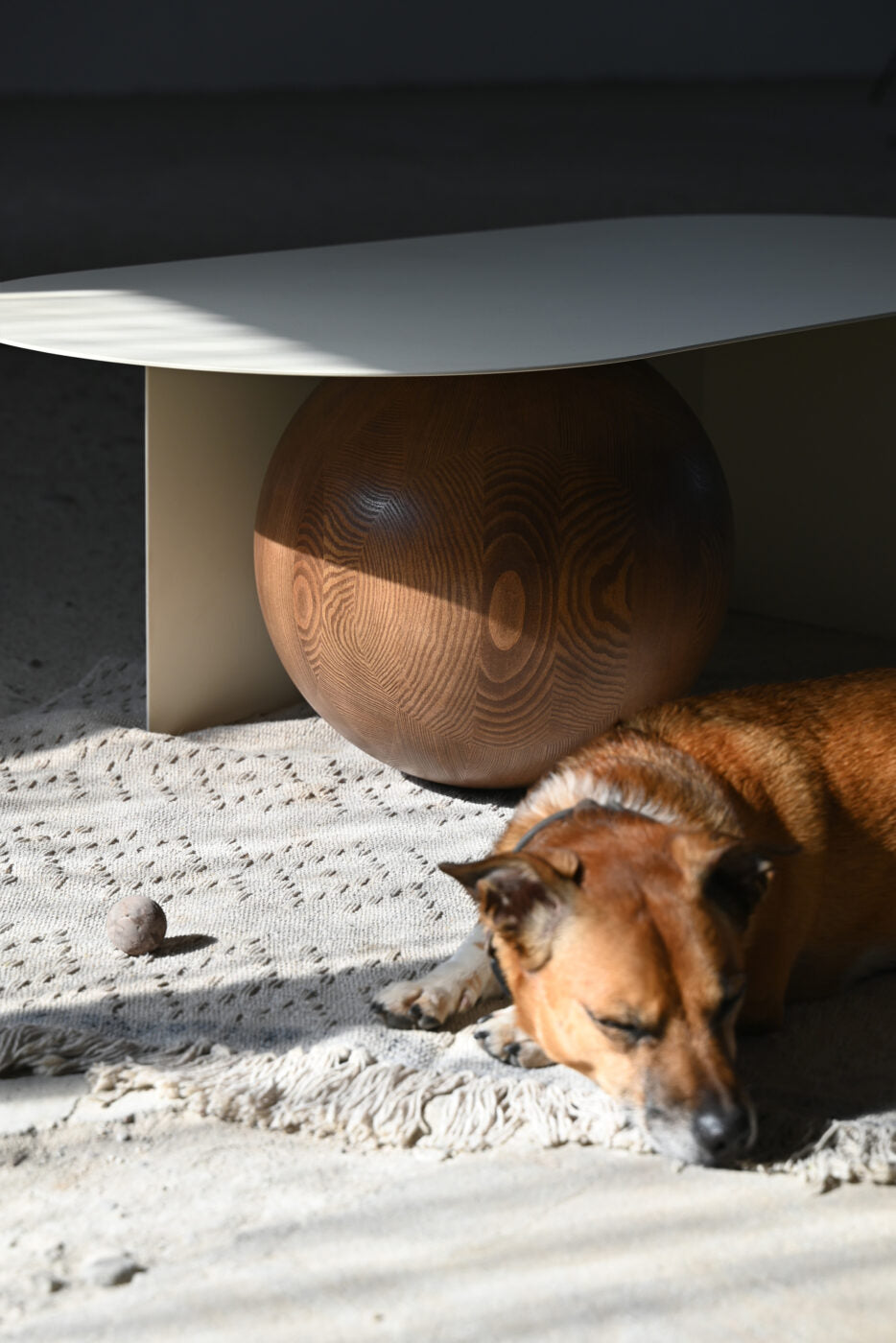 Kaffeetisch FUKU LONG aus Stahl und Holz
