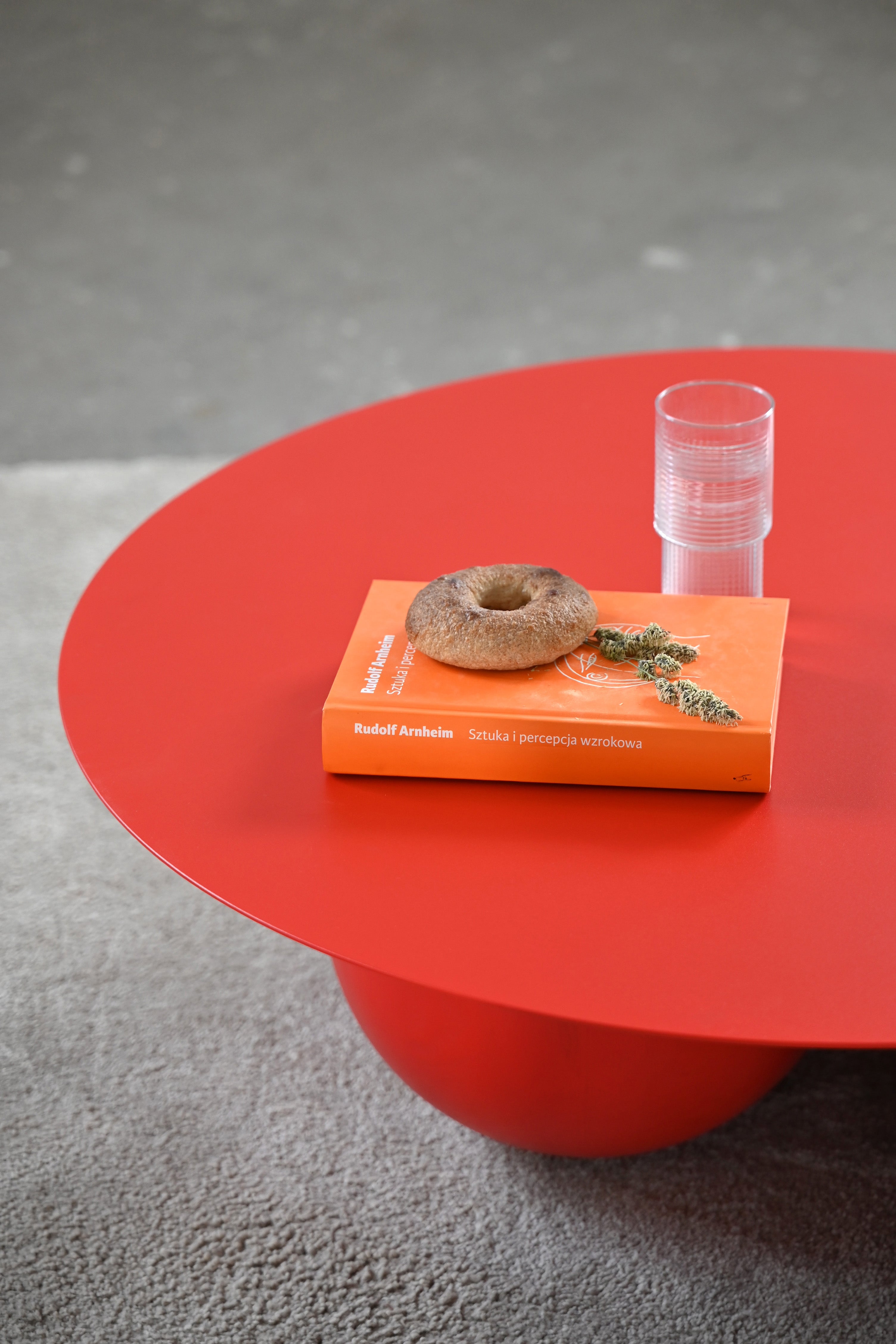 Kaffeetisch FUKU aus Stahl und Holz