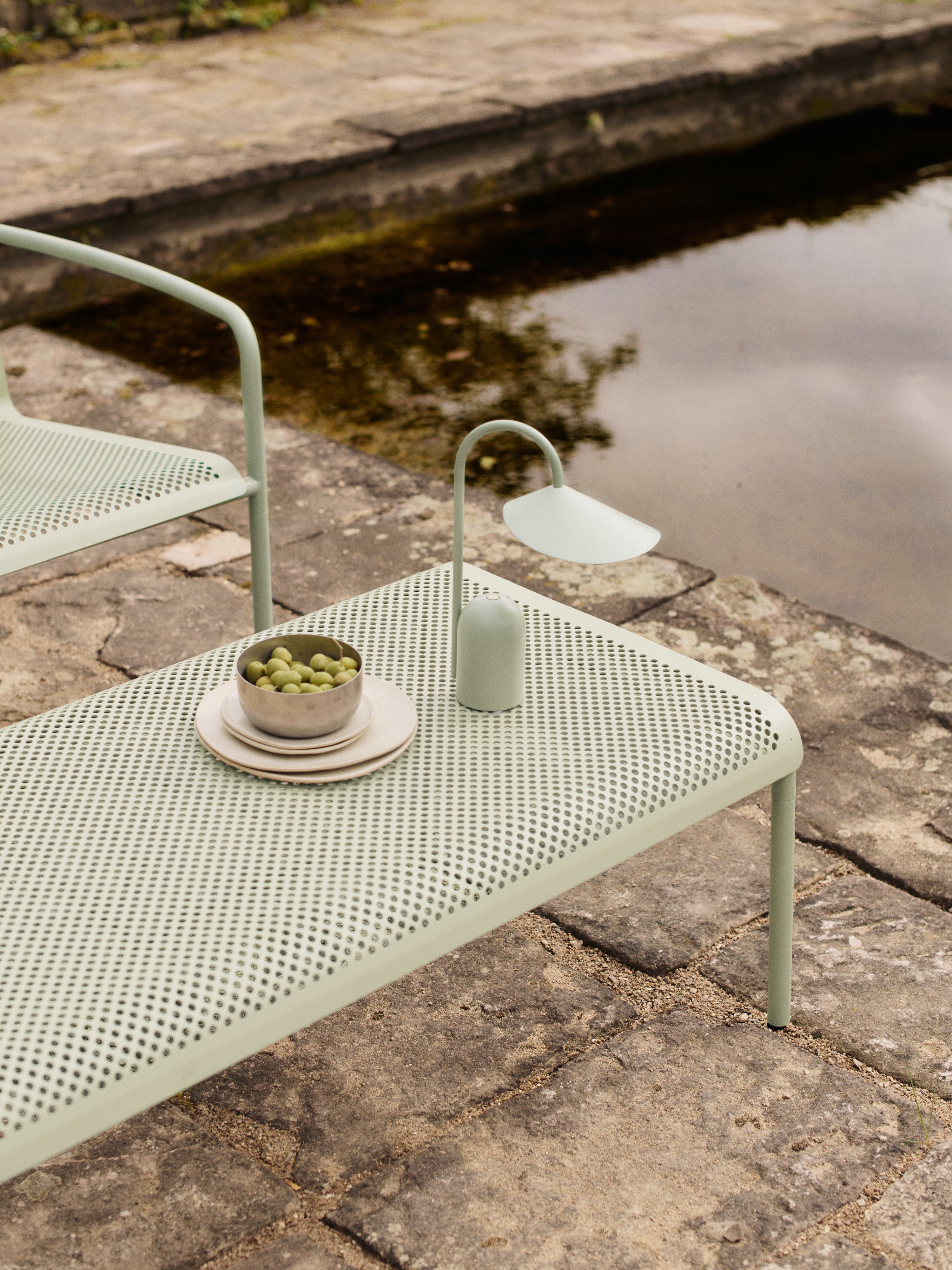 ARUM matcha portable lamp