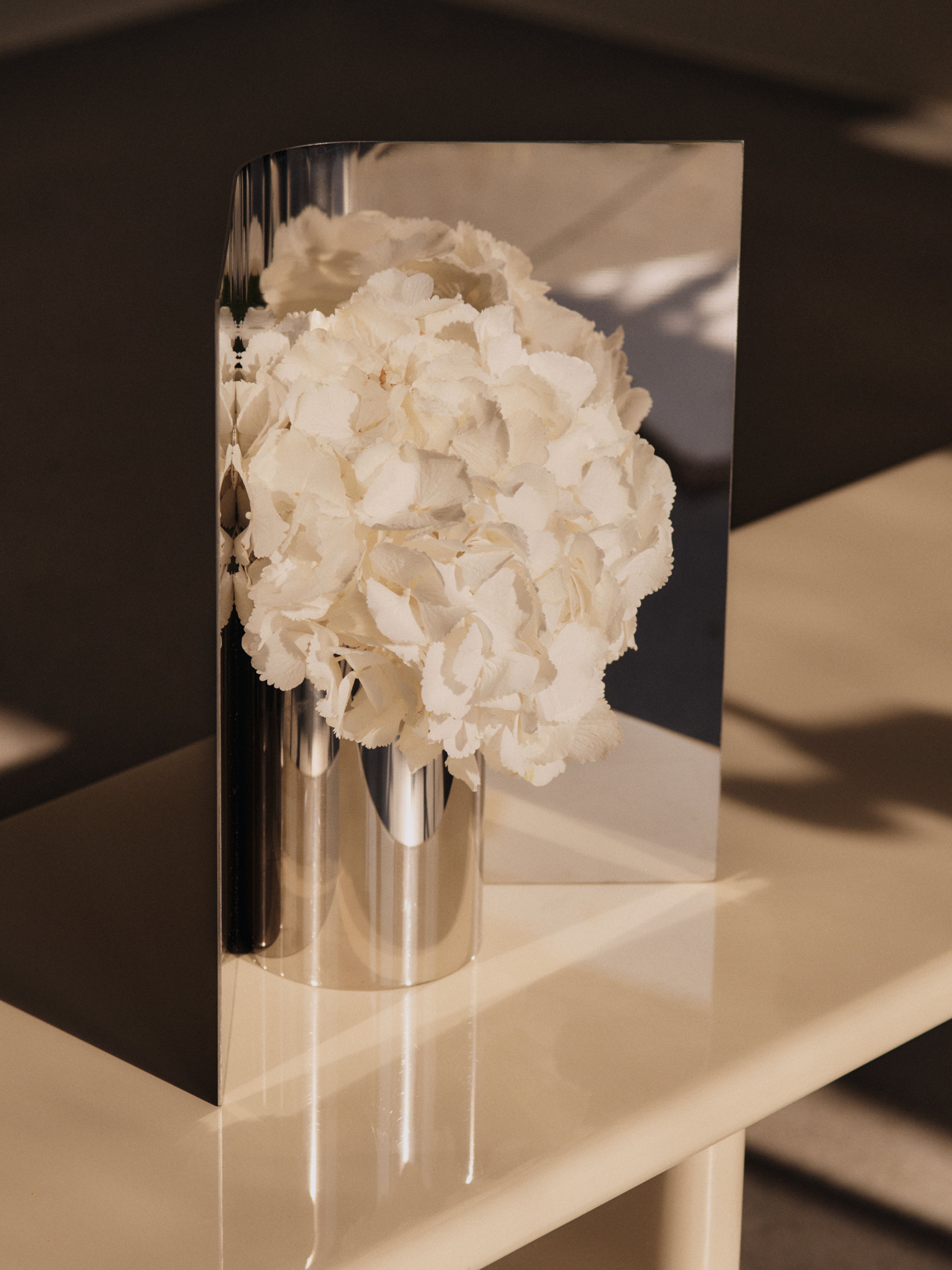 EDDY vase polished stainless steel
