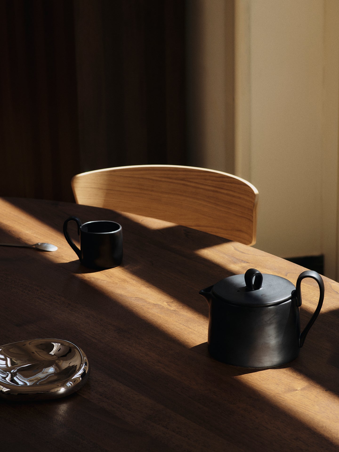 FLOW black jug [Klaudia] [opis]