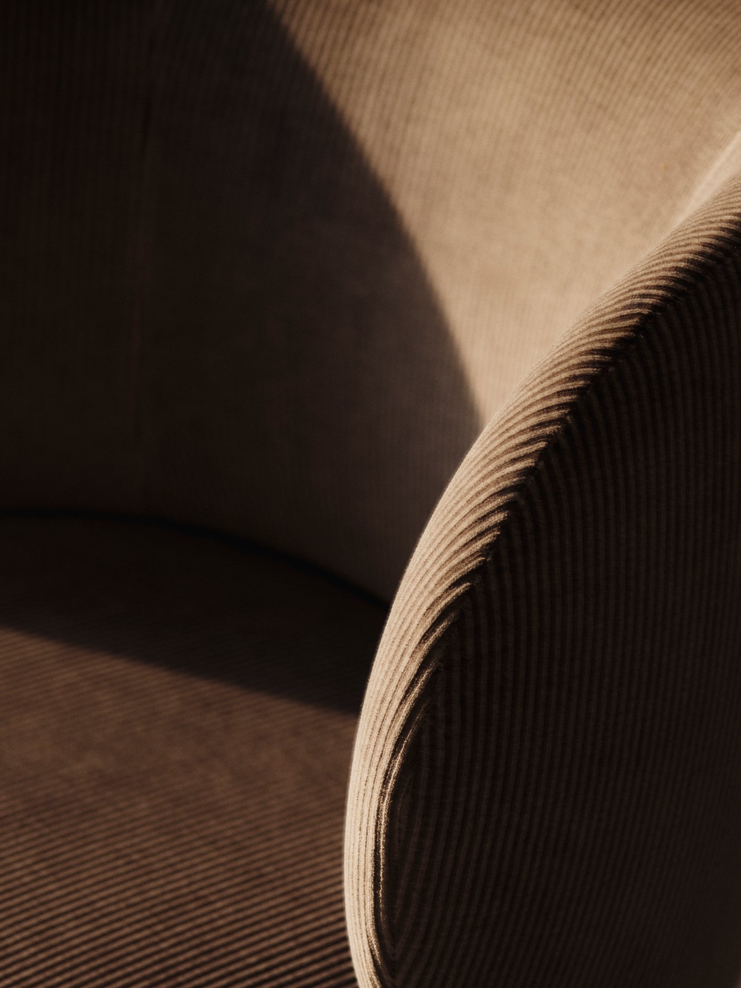 Drehstuhl mit Armlehnen RICO Devoré Velvet krzemienny szary