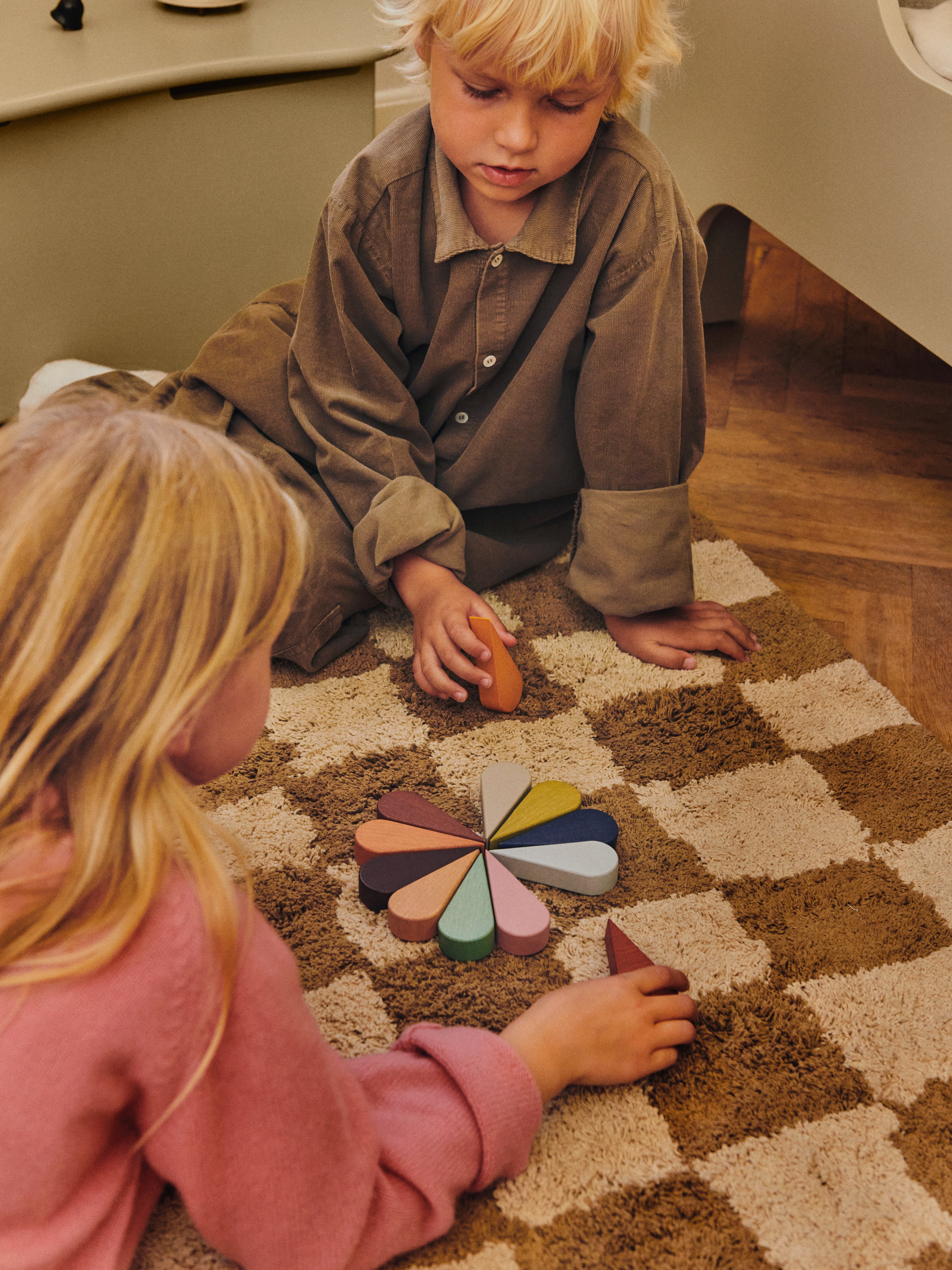 PETAL mehrfarbige Bausteine für Kinder