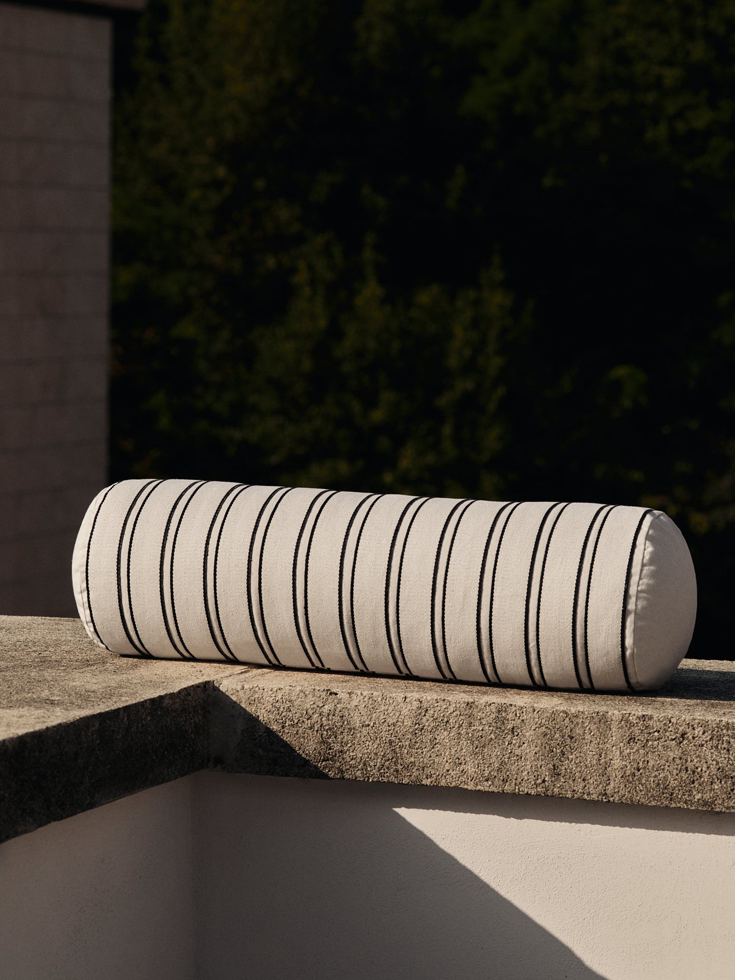 TWILL pillow broken white [Klaudia]