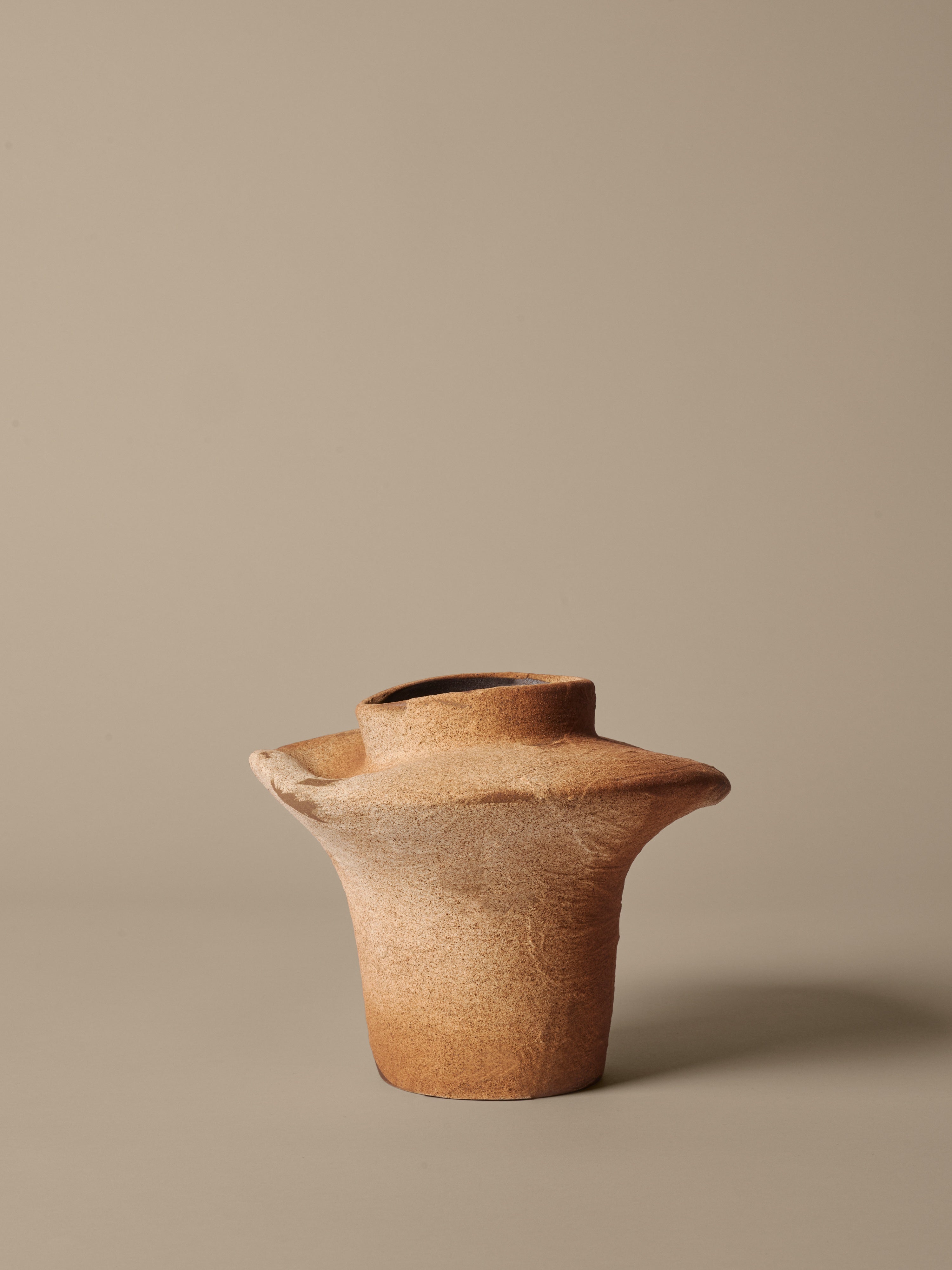 Keramikw vase EVIO warmes Beige