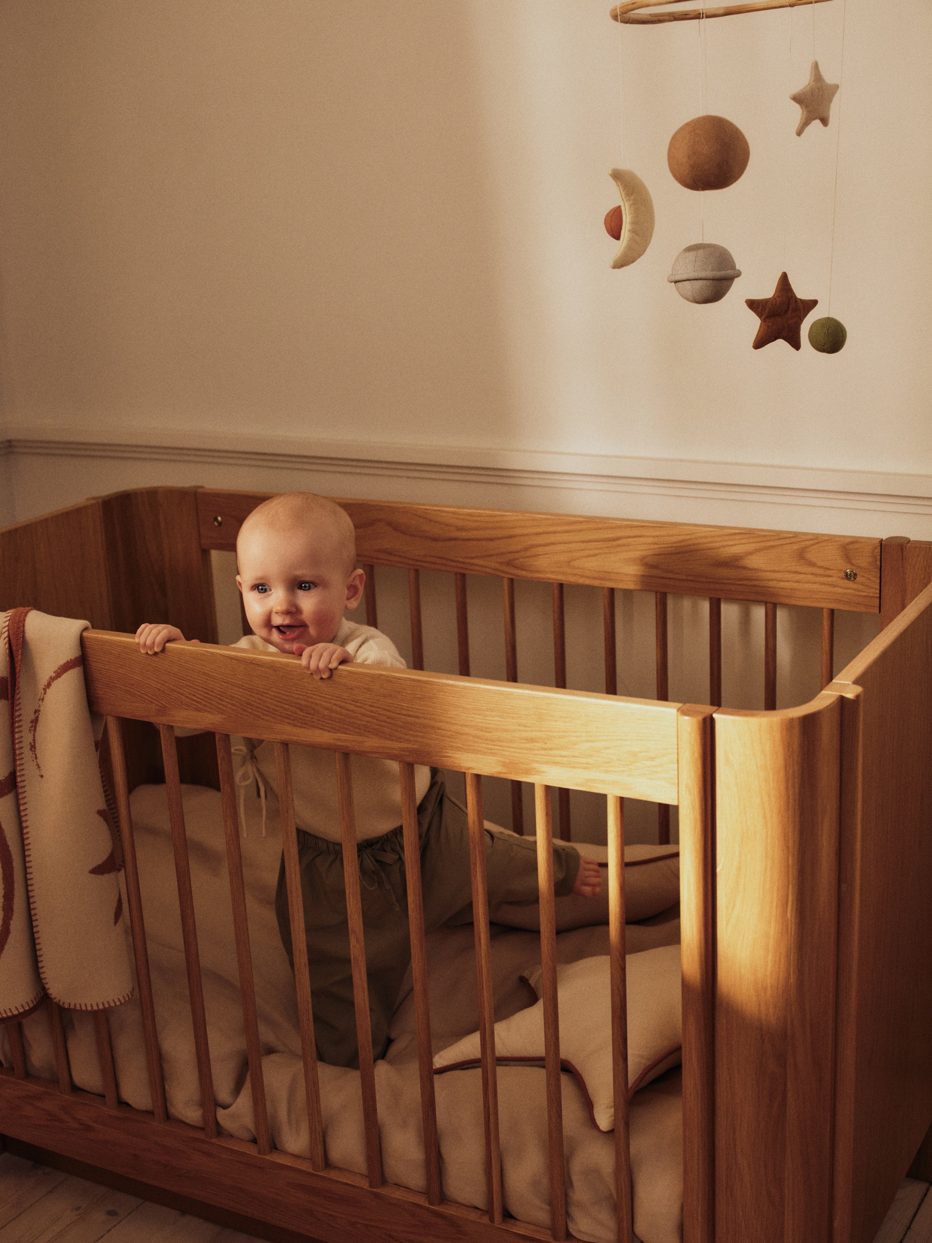 SKYE Children's Blanket in Brick with Beige