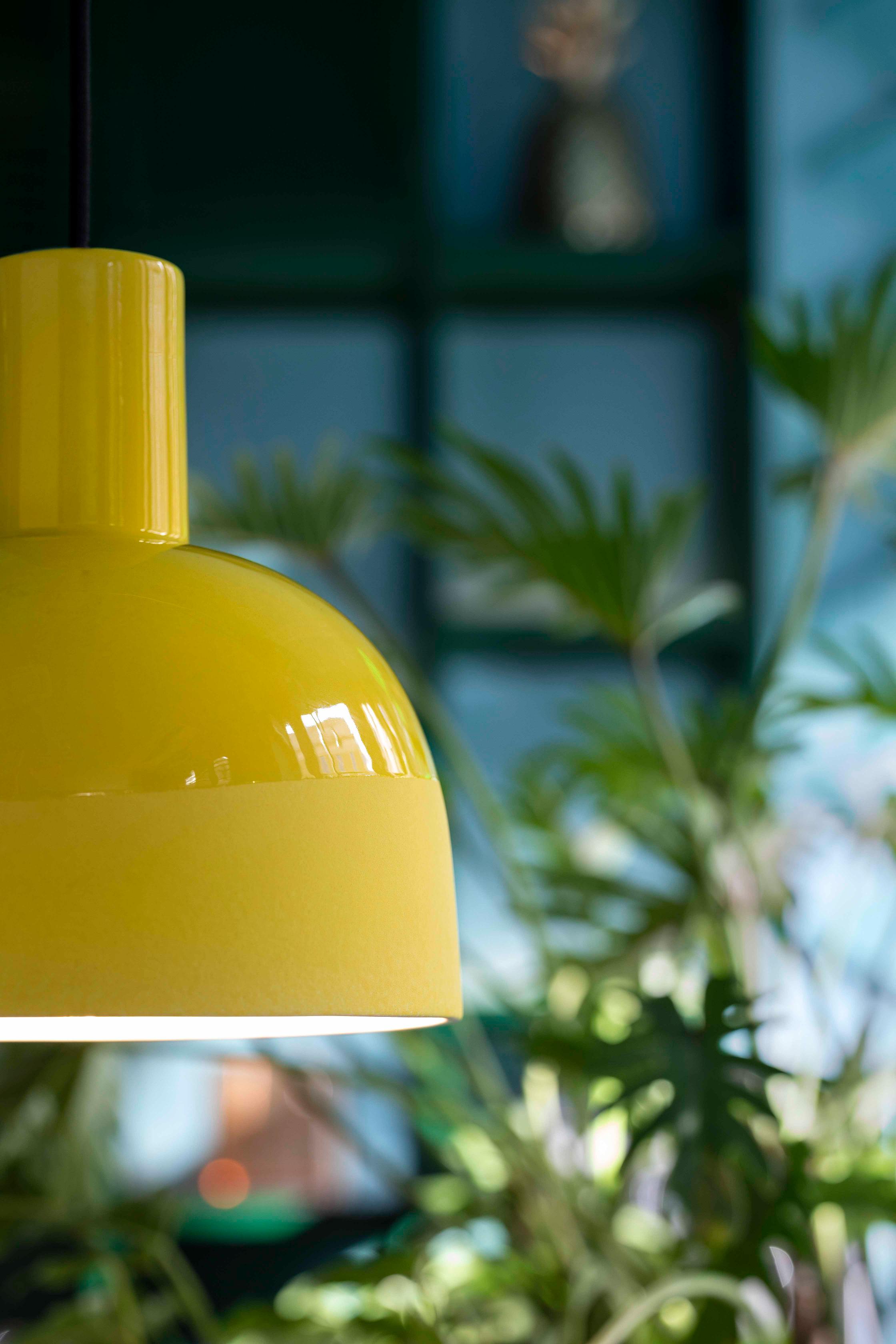 CAXIXI yellow ceramic pendant lamp