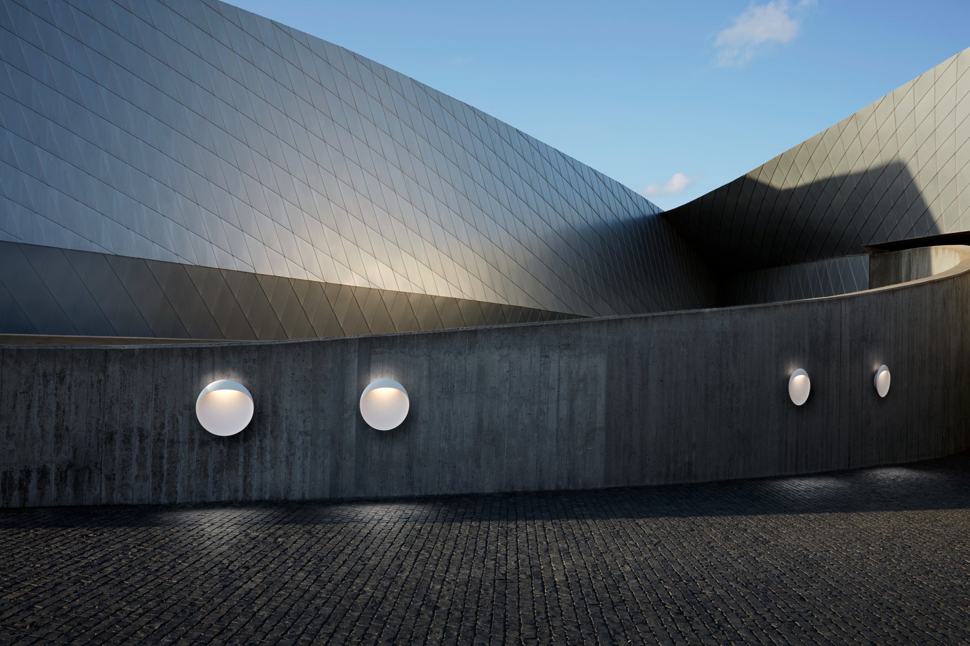 FLINDT wall lamp white