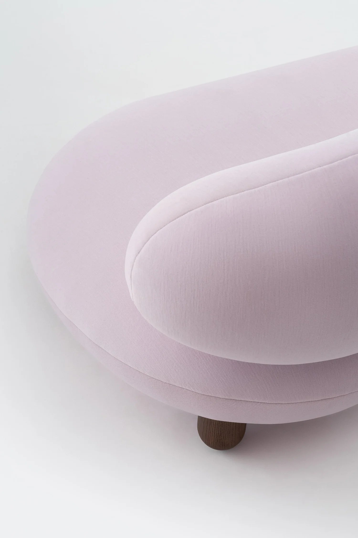 Sofa FLOCK gepolstert mit Holzgestell