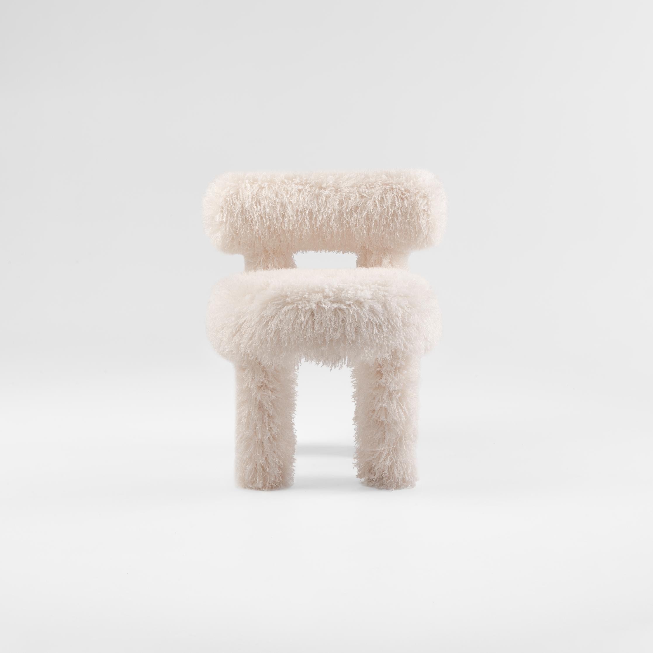 Stuhl GROPIUS CS1 - FLUFFY EDITION Kunstfell