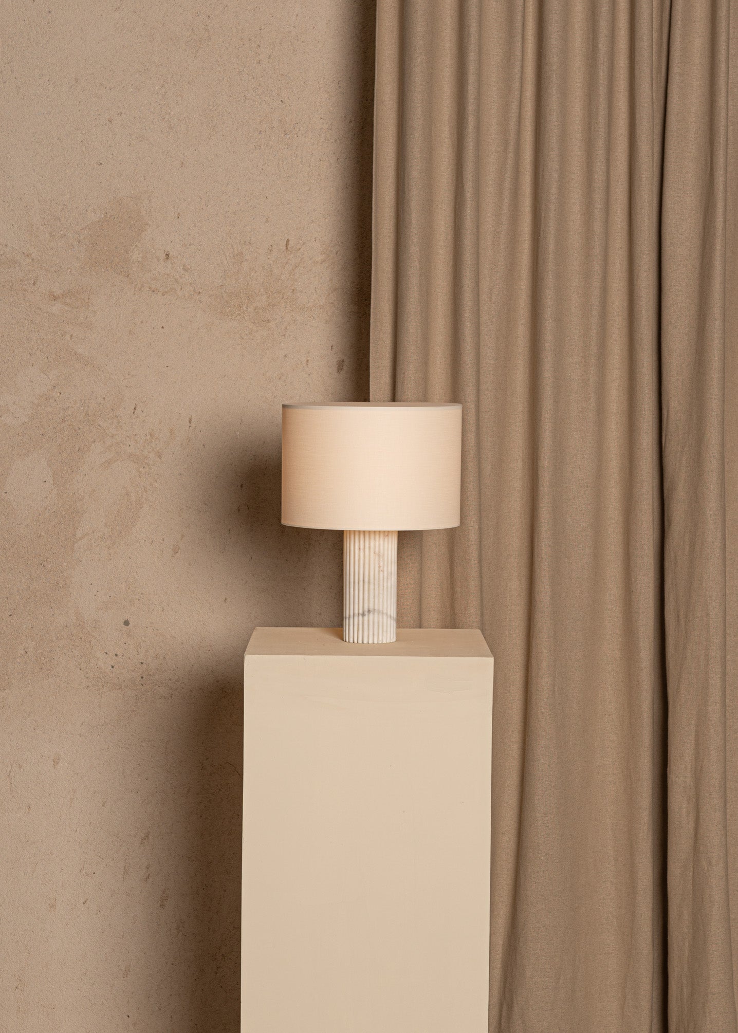 FLUTITA Table Lamp White Marble