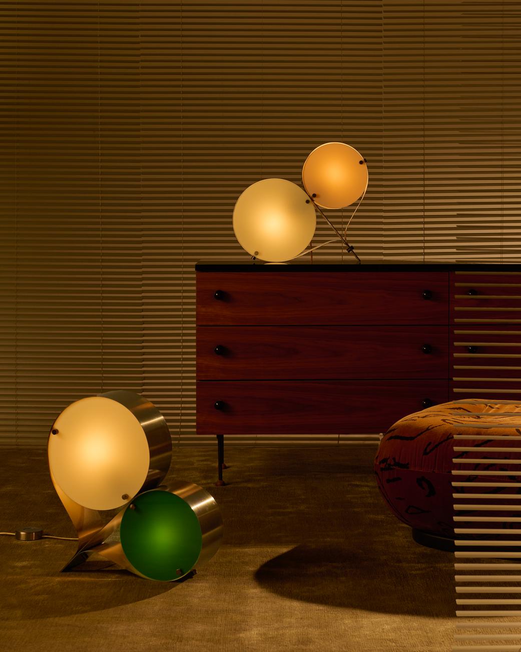 COPPIA cream table lamp with olive