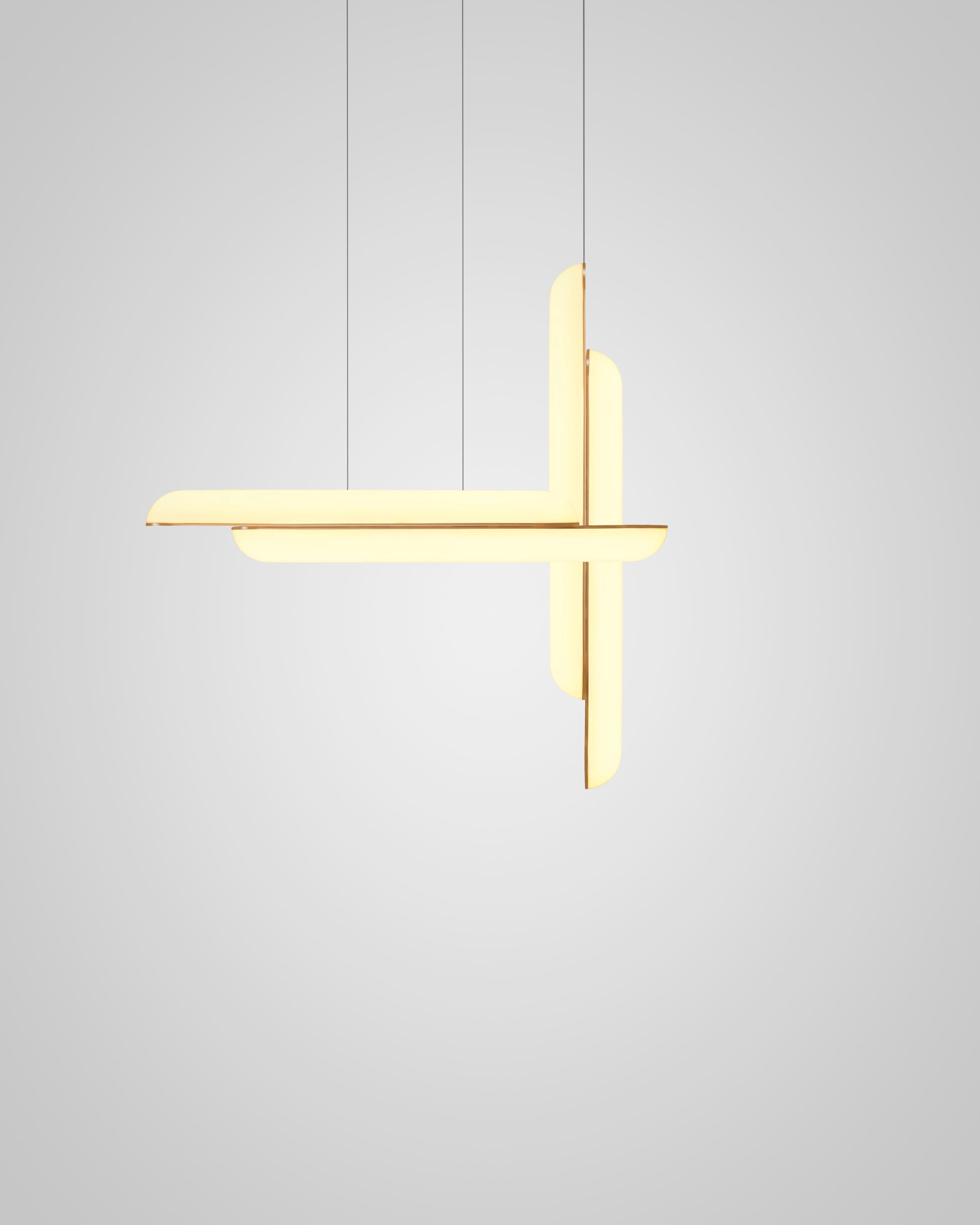 Hängelampe GEMINI mit opalisiertem Schirm und Messingdetails