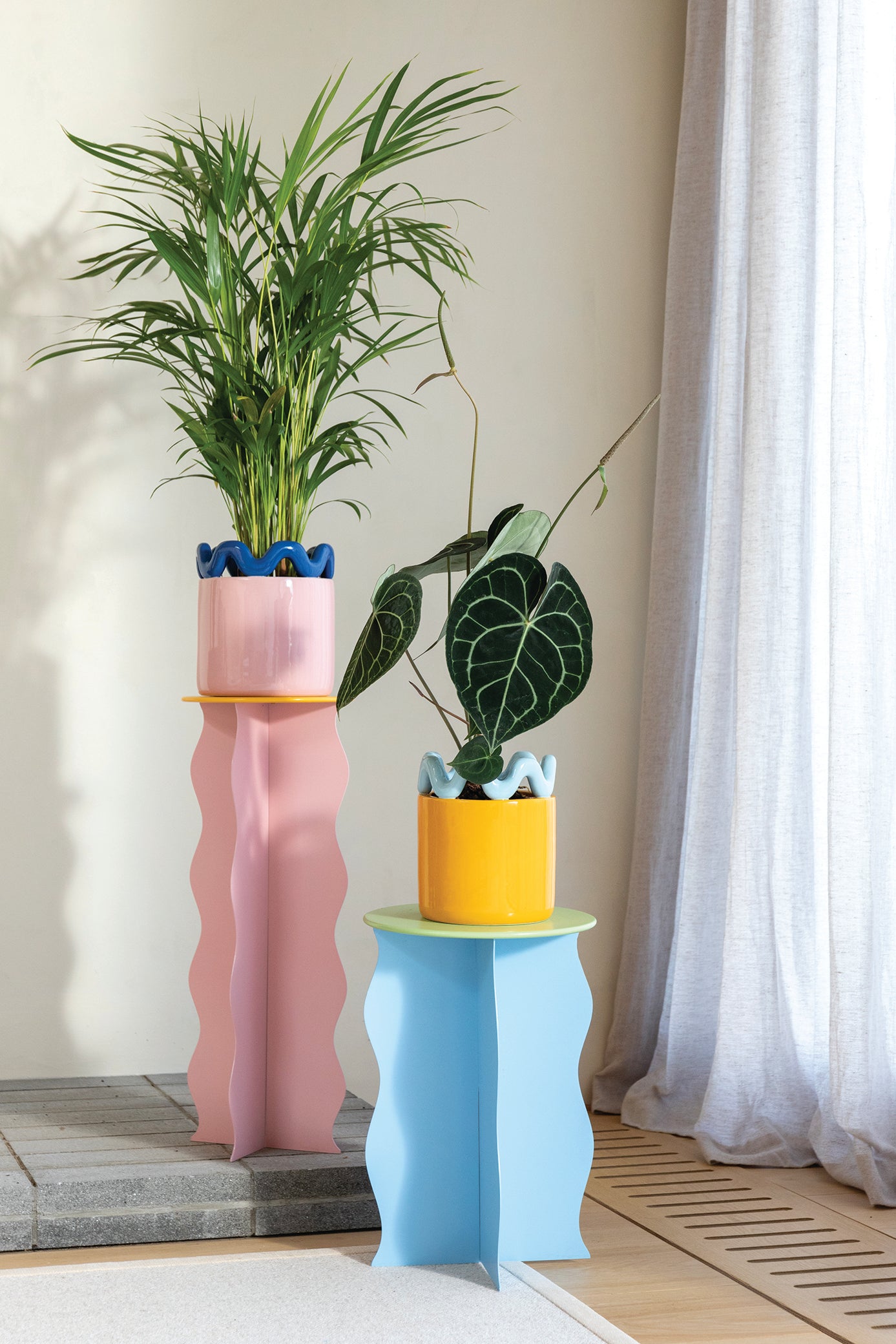 Blumentopf SWAY grün mit rosa