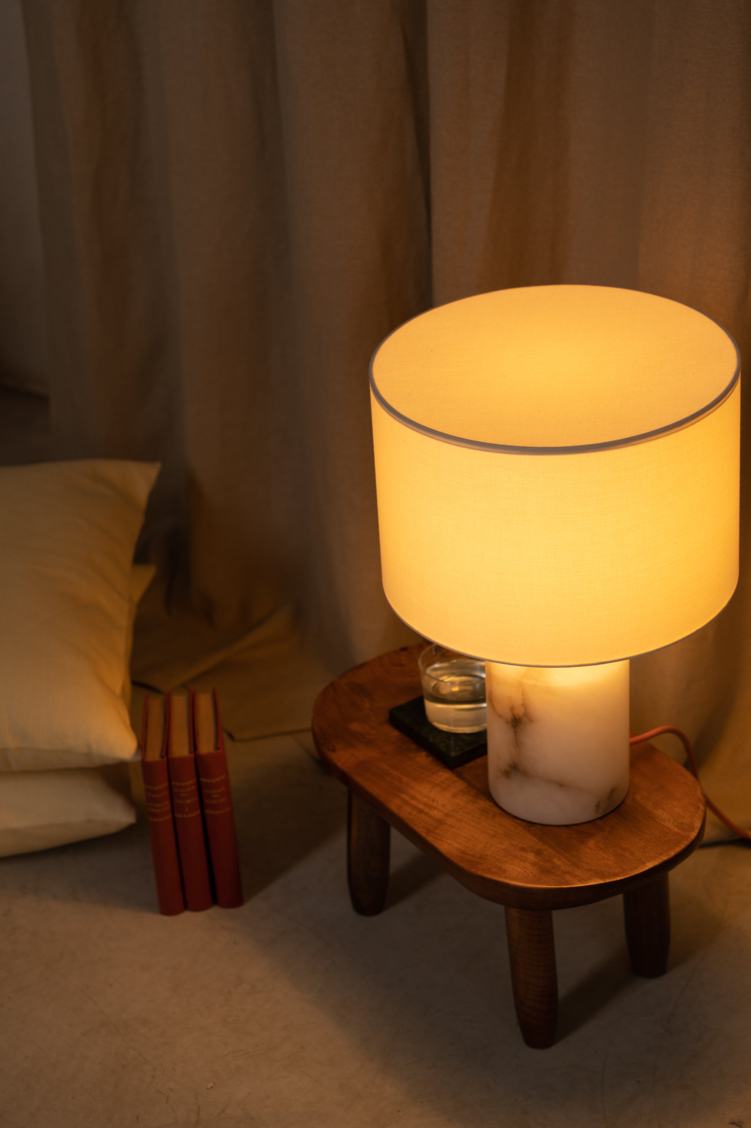 JOSEF Table Lamp White Alabaster