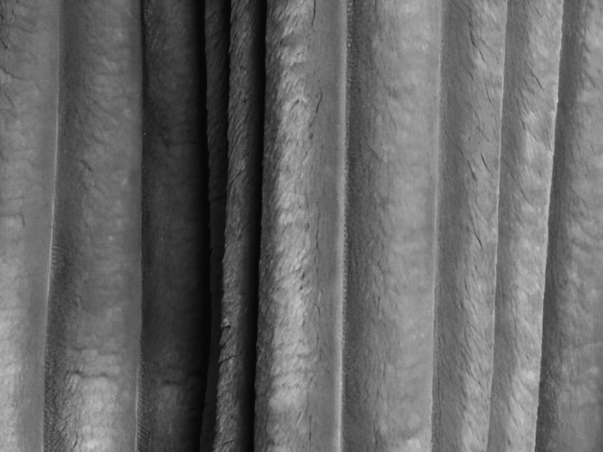 Rechtsseitige Eckcouch mit Schlaffunktion KONA dunkelgrau Cord