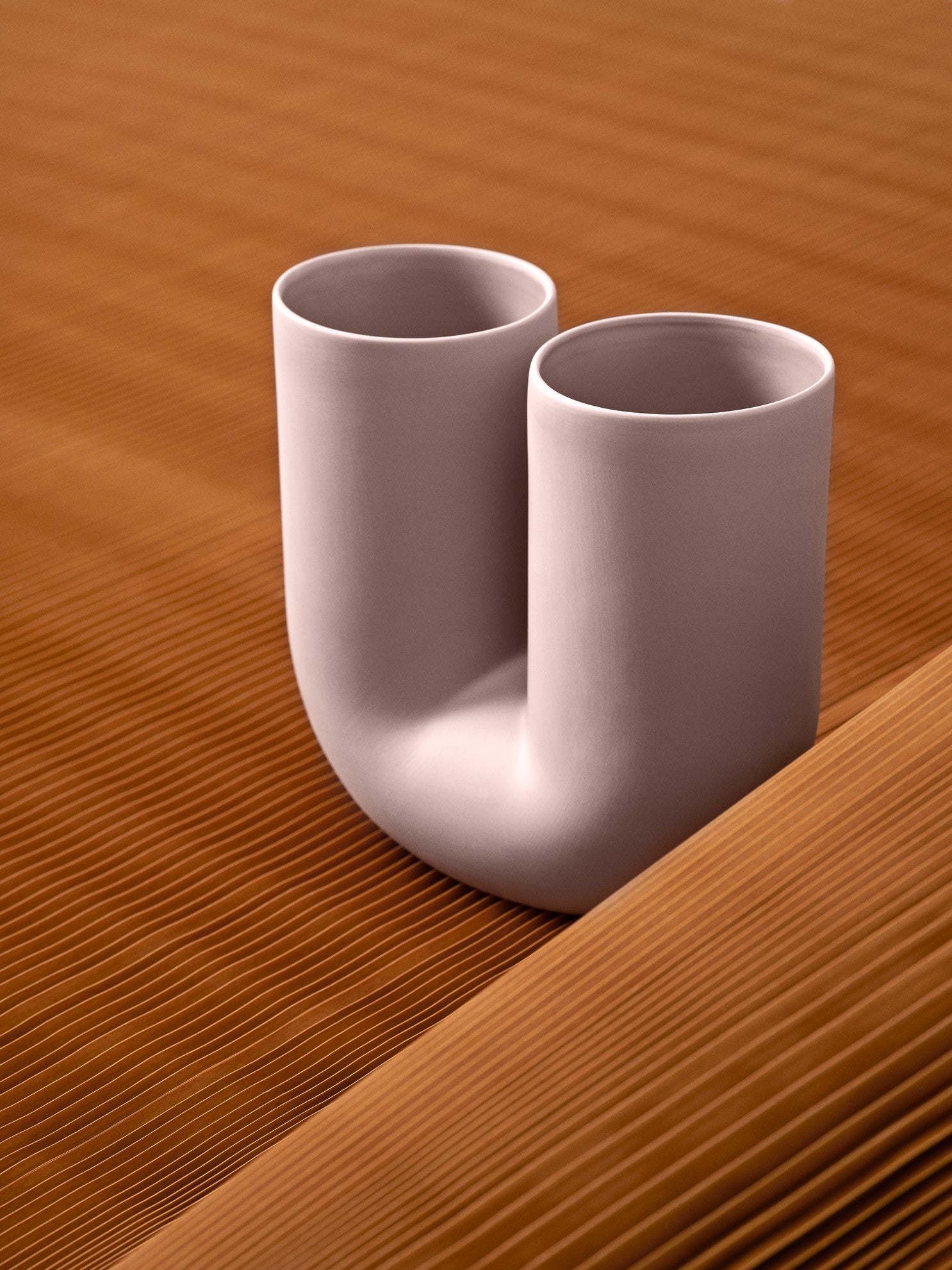 KINK Lilac Vase