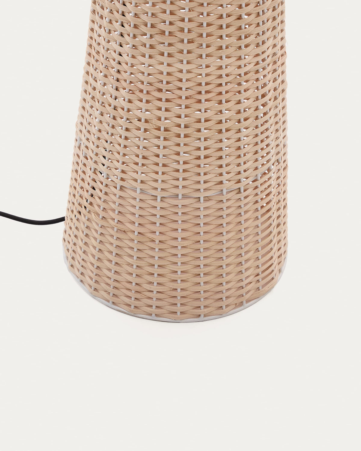 Lampa podłogowa NEUDA naturalny rattan – ujęcie 8