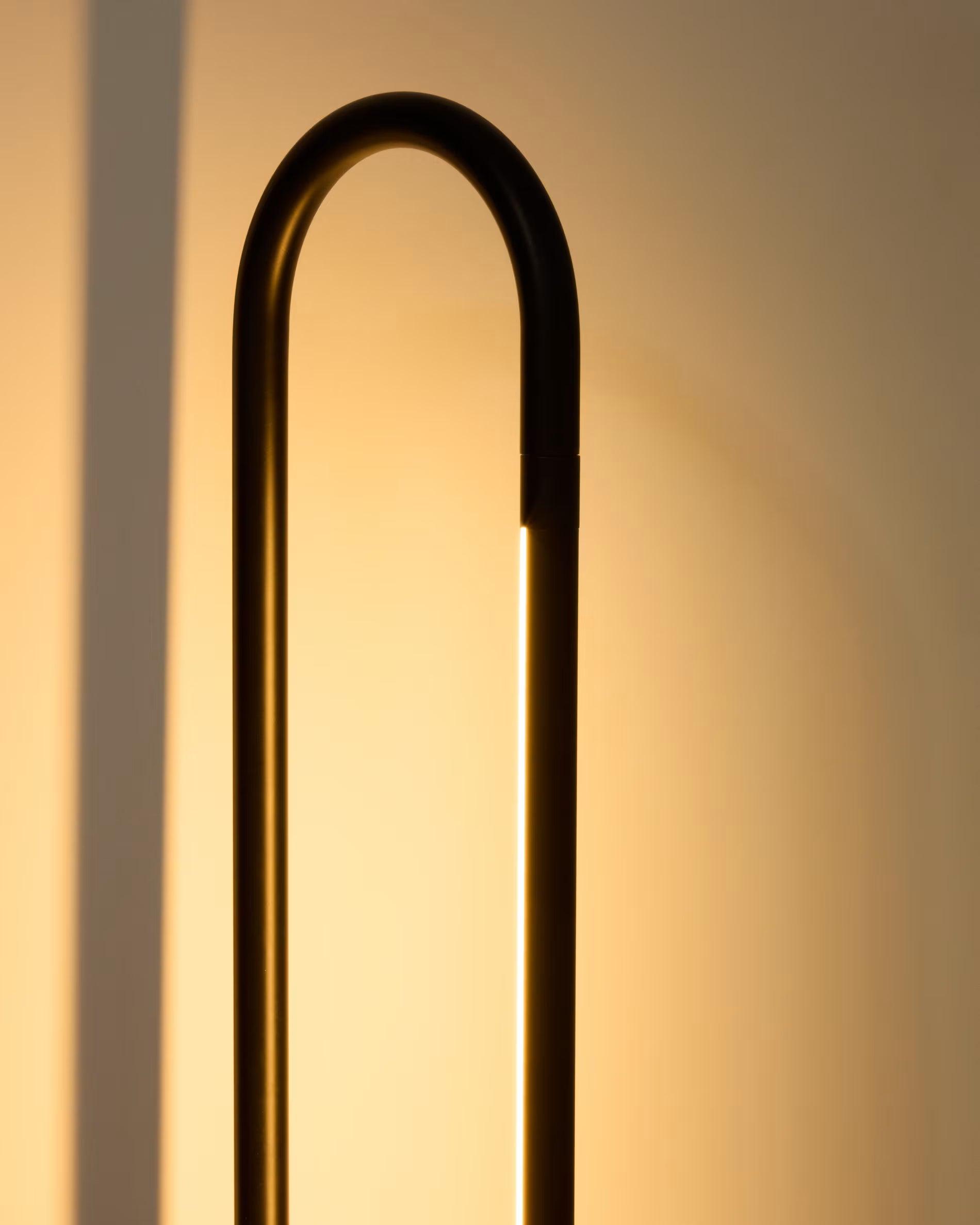 Stehlampe BOW schwarz [Amelia]