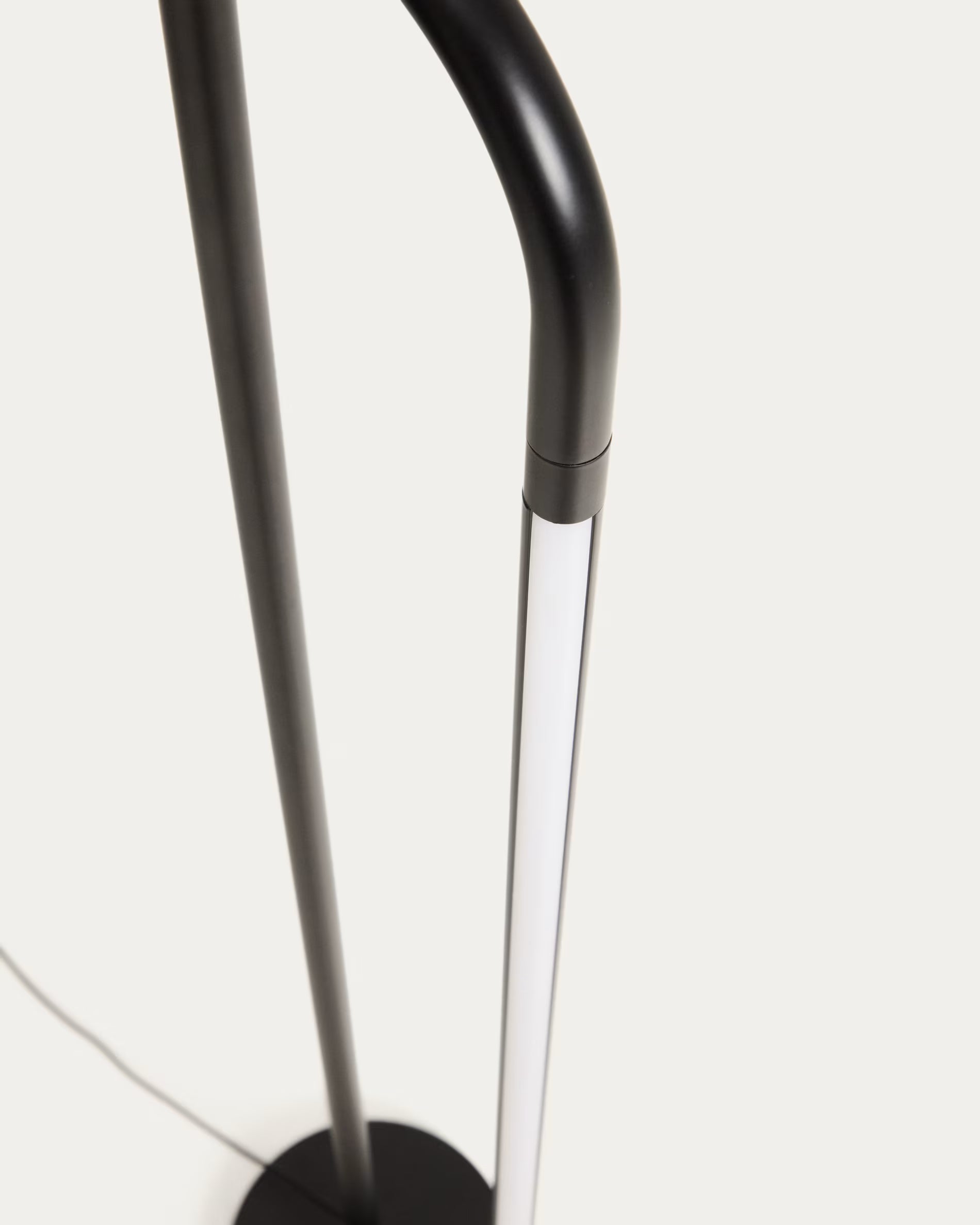Stehlampe BOW schwarz [Amelia]