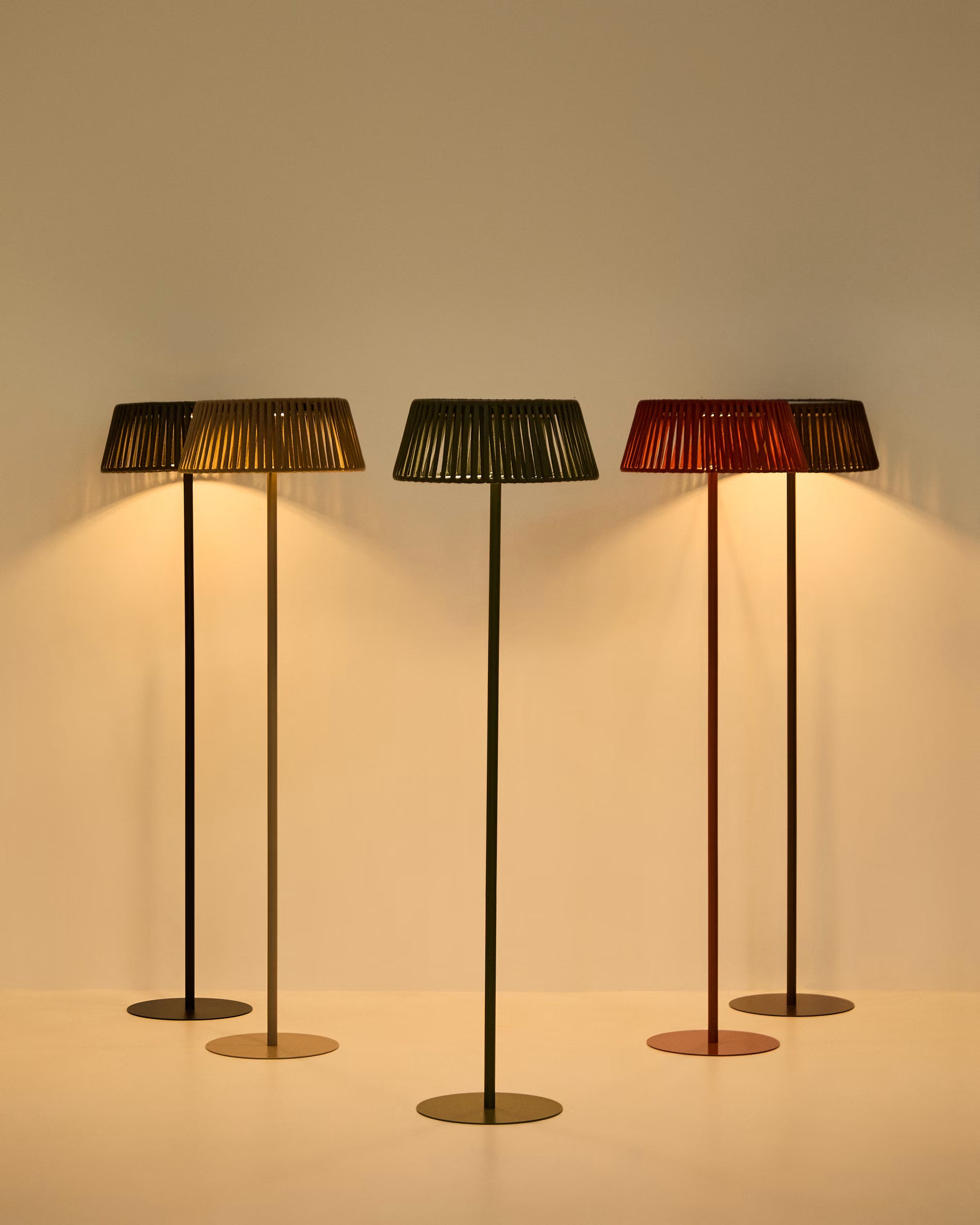 ALDET terracotta solar floor garden lamp