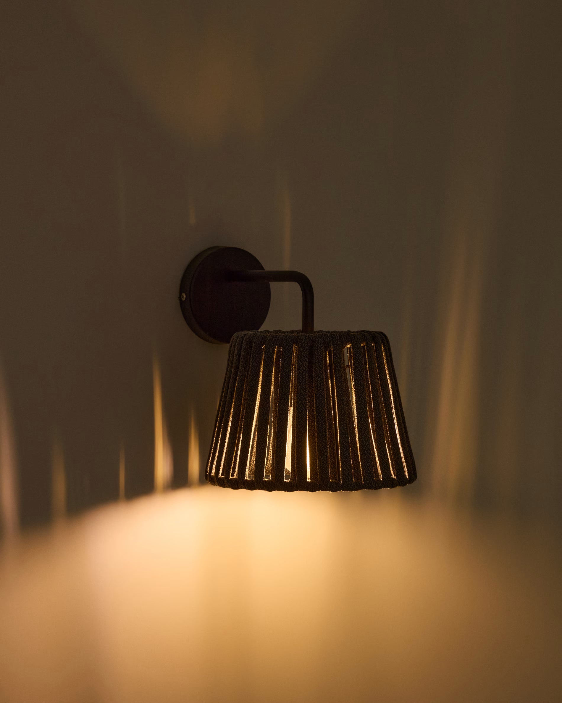 Wand-Solar-Gartenlampe ALDET schwarz
