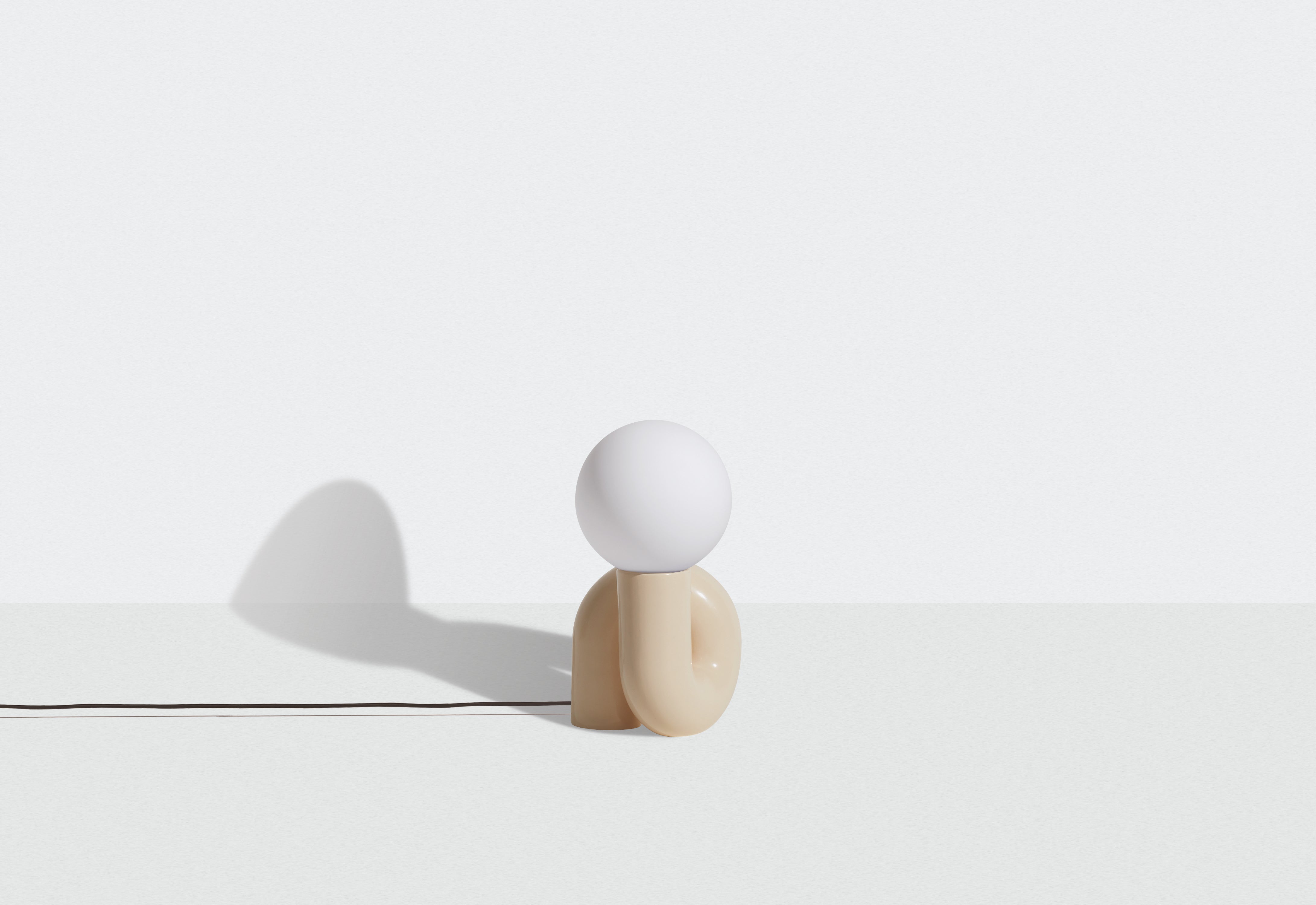 NEOTENIC vanilla table lamp
