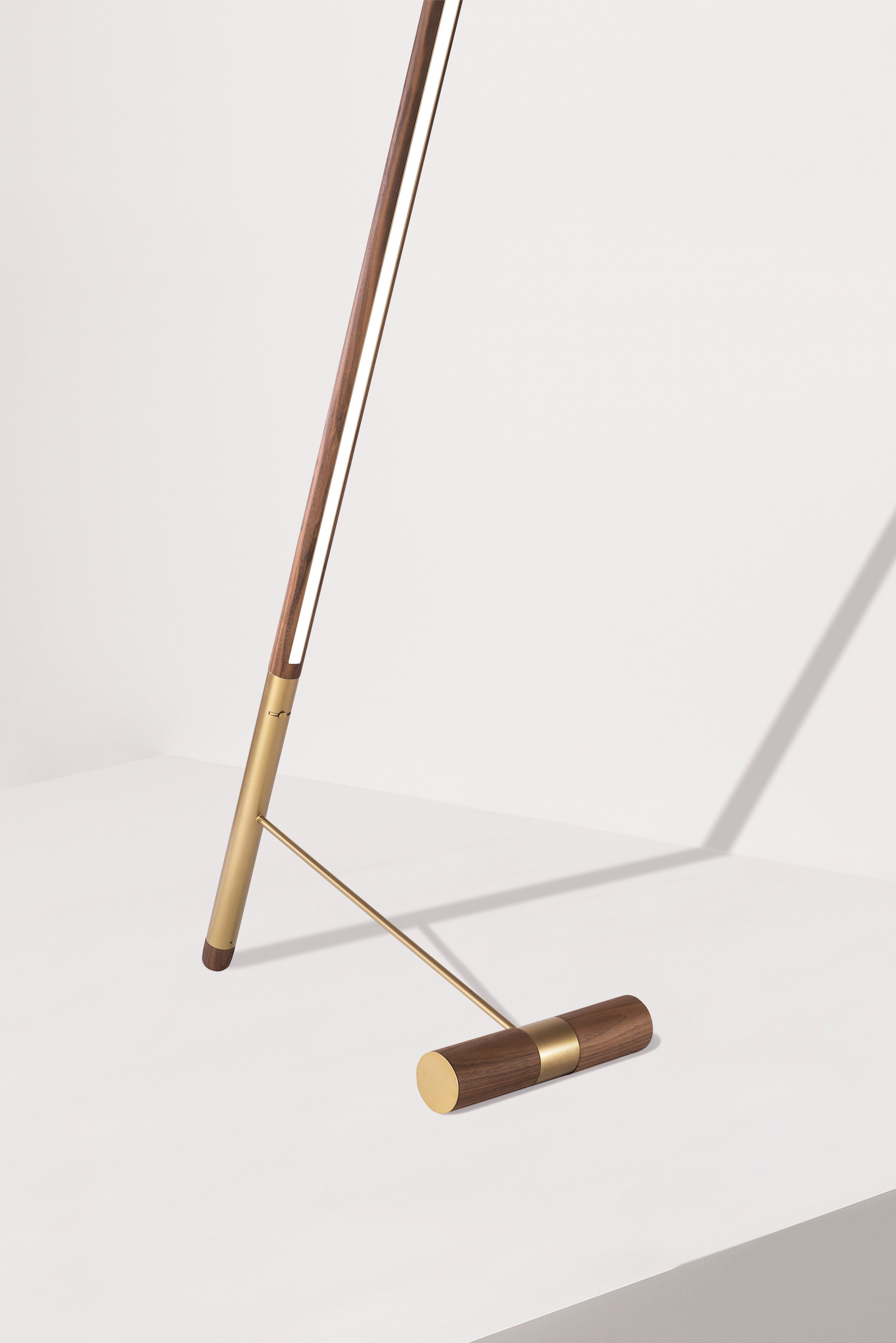 LINEA D Floor Lamp Walnut Wood with Brass Finish