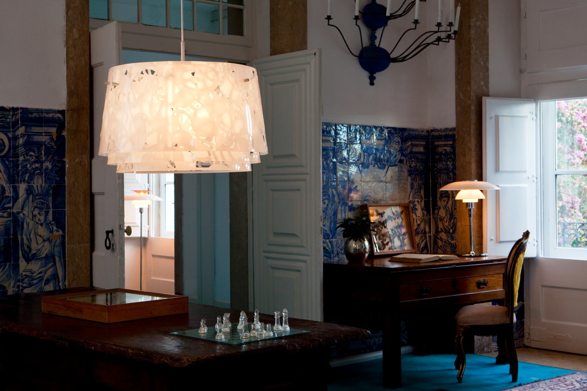 Tischlampe PH 4½-3½ weiß mit verchromtem Fuß