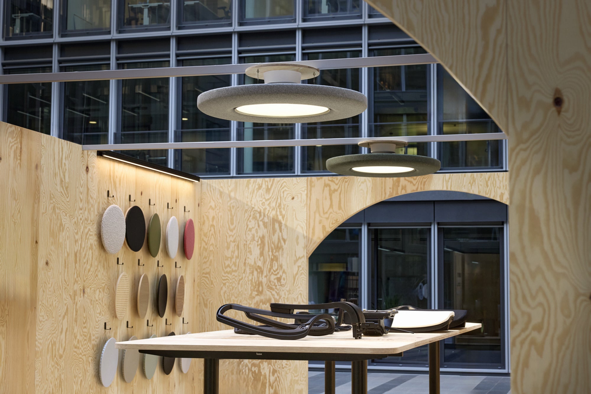 Pendelleuchte LP SLIM ACOUSTIC schwarzer Rand