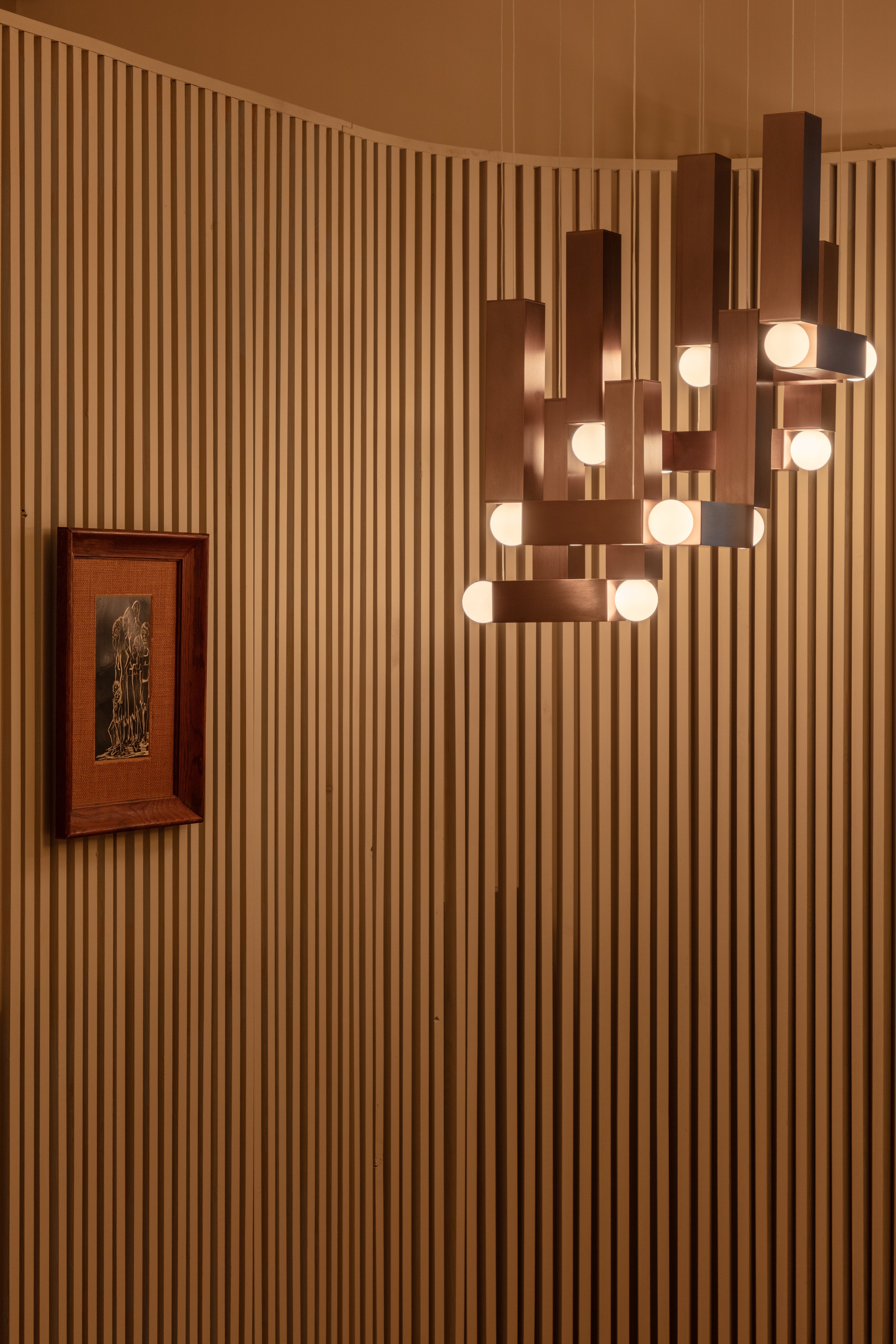 Lampa wisząca VESPER QUATTRO opalowy klosz z brązowym wykończeniem