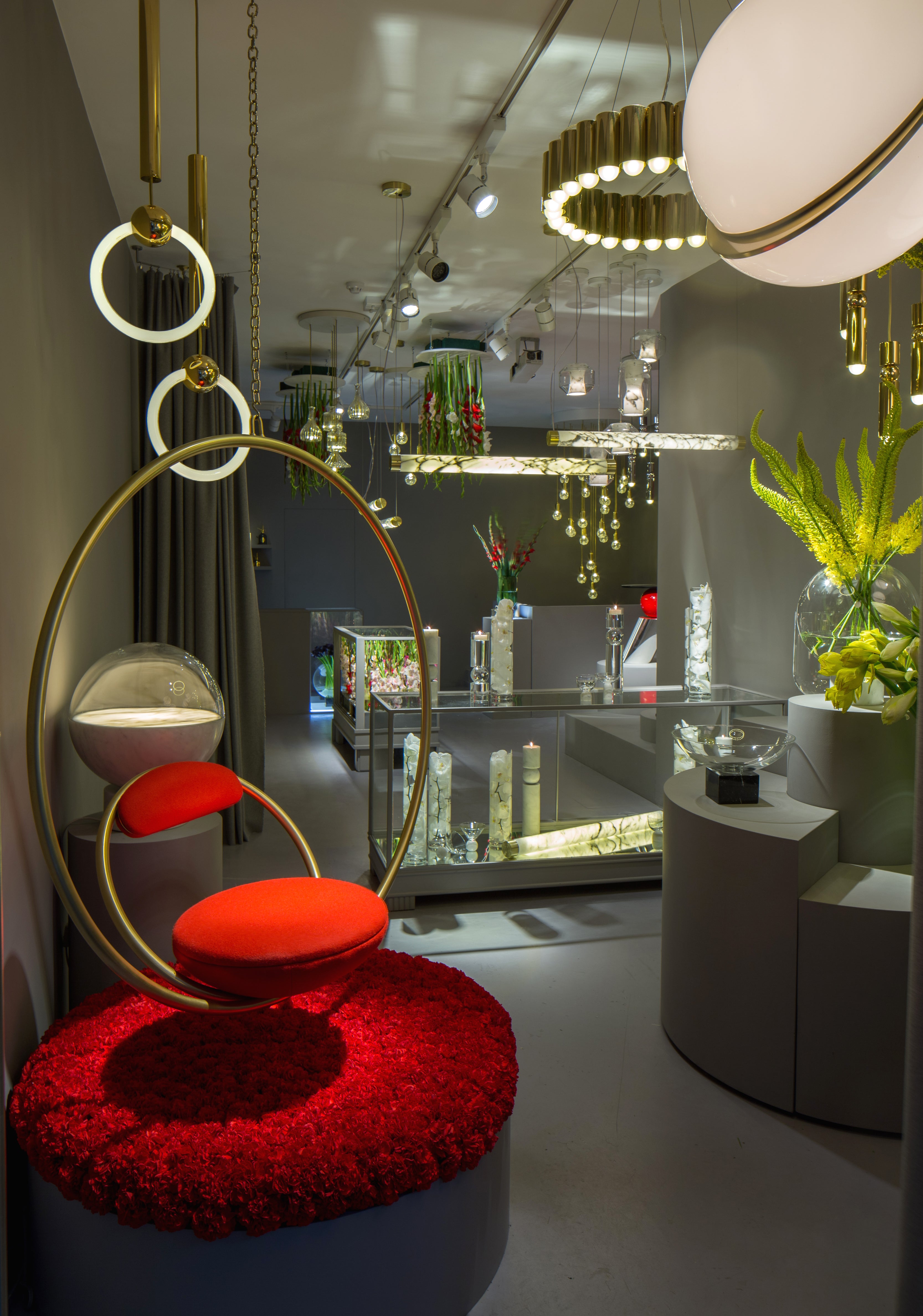 Lampa wisząca RING opalowy klosz z mosiężnym wykończeniem
