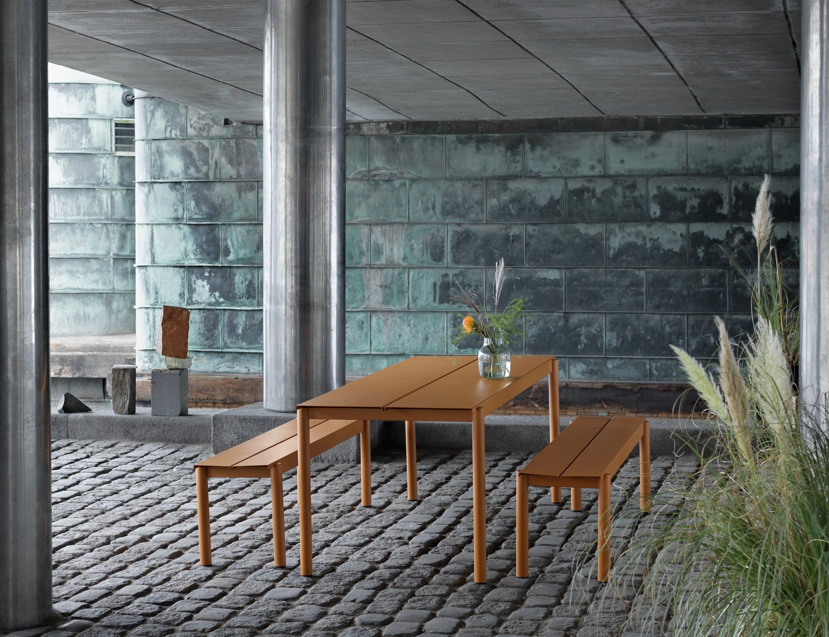 Tisch für den Außenbereich LINEAR orange Stahl