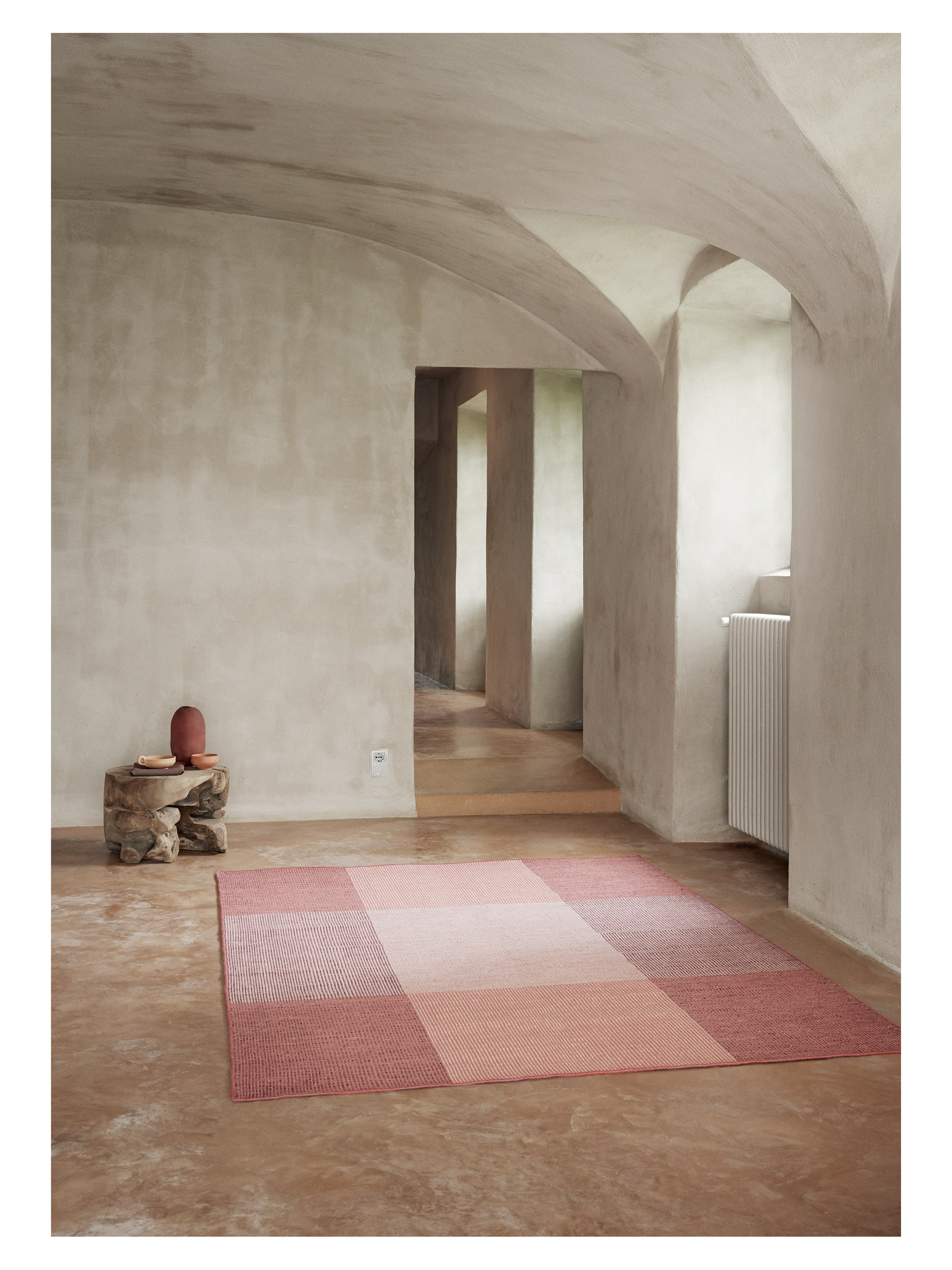 BOLOGNA Carpet - POWDER Carmine