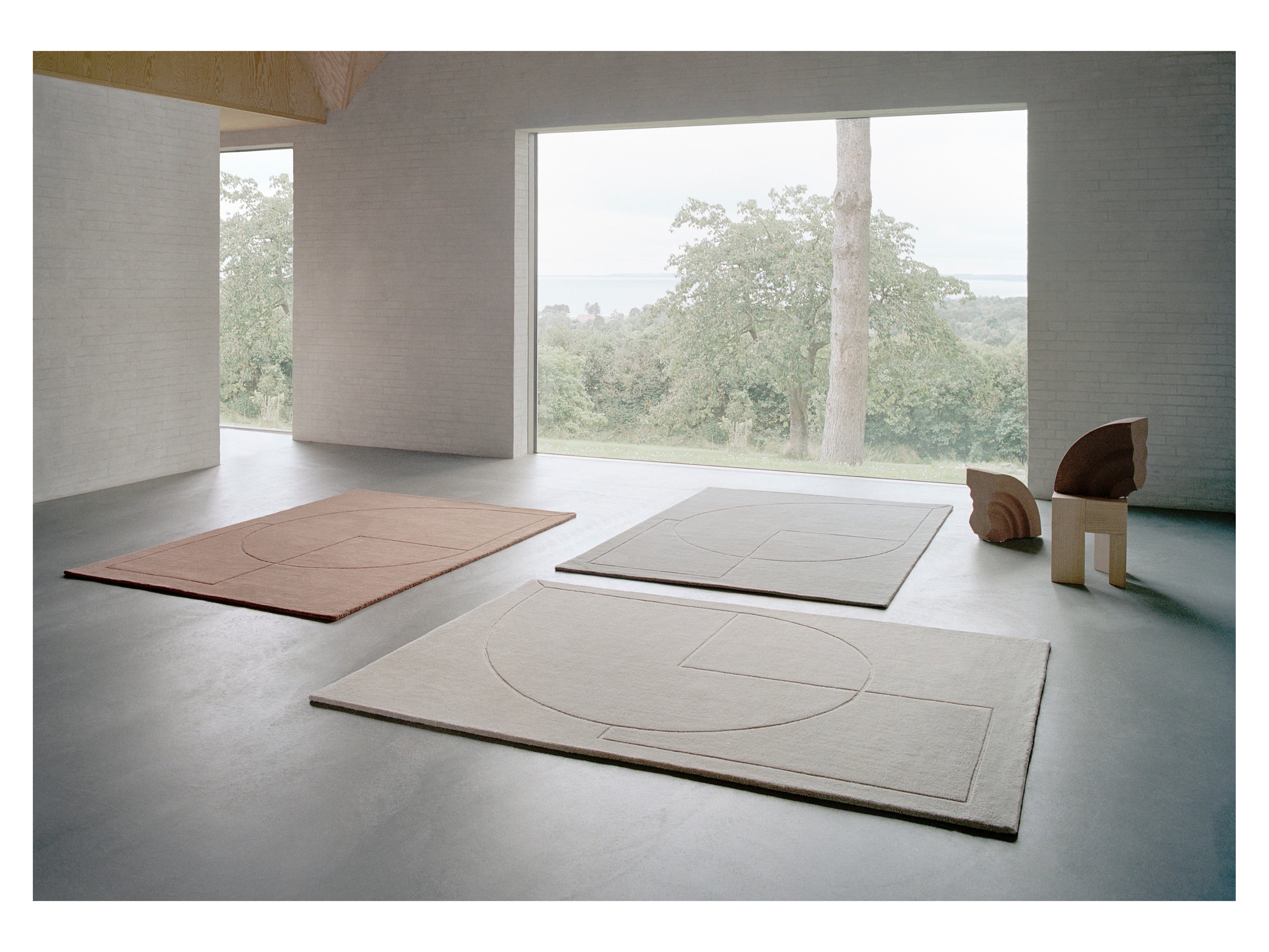 Lineal rug poem beige